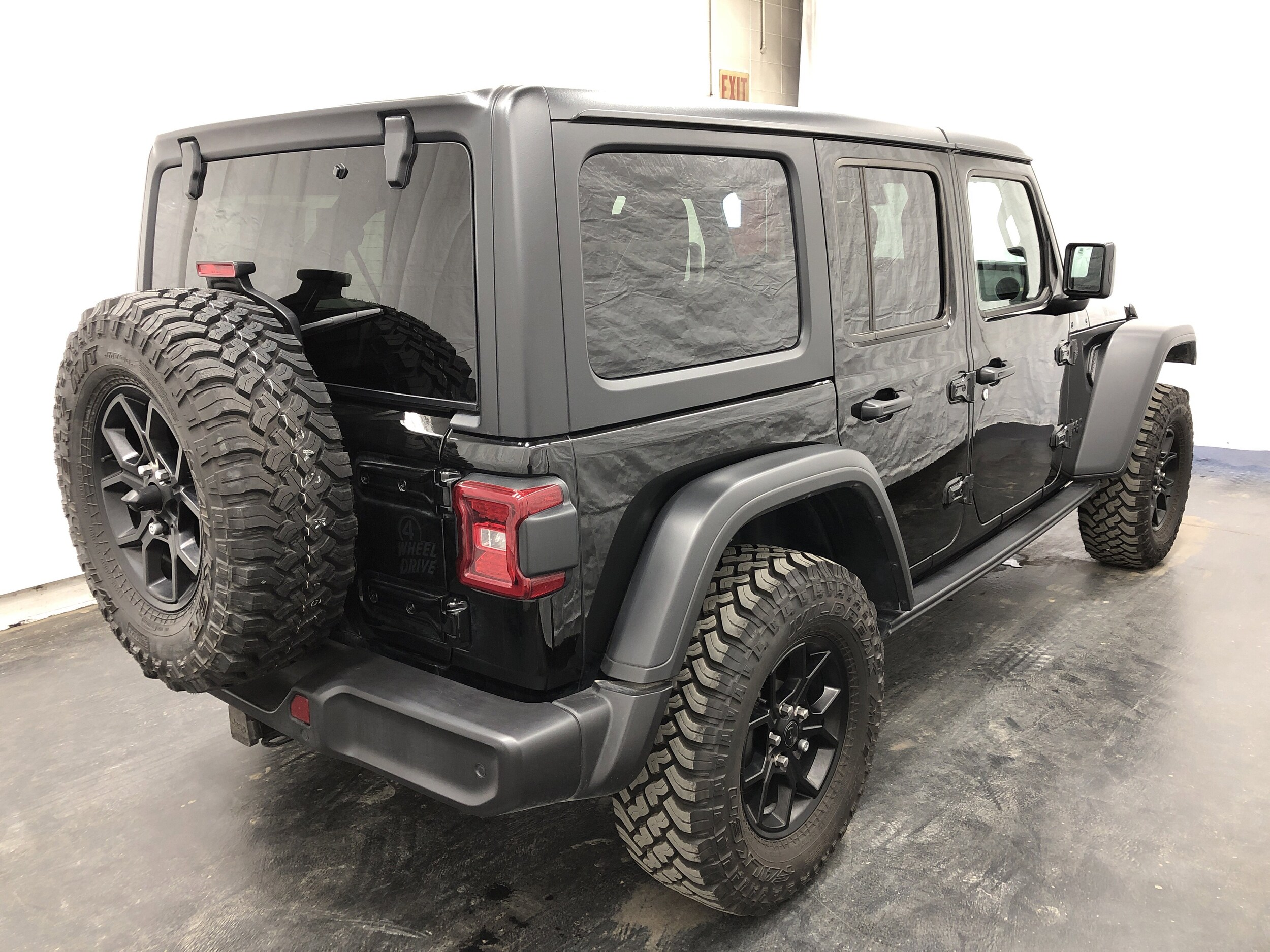 2024 Jeep Wrangler Willys photo 3