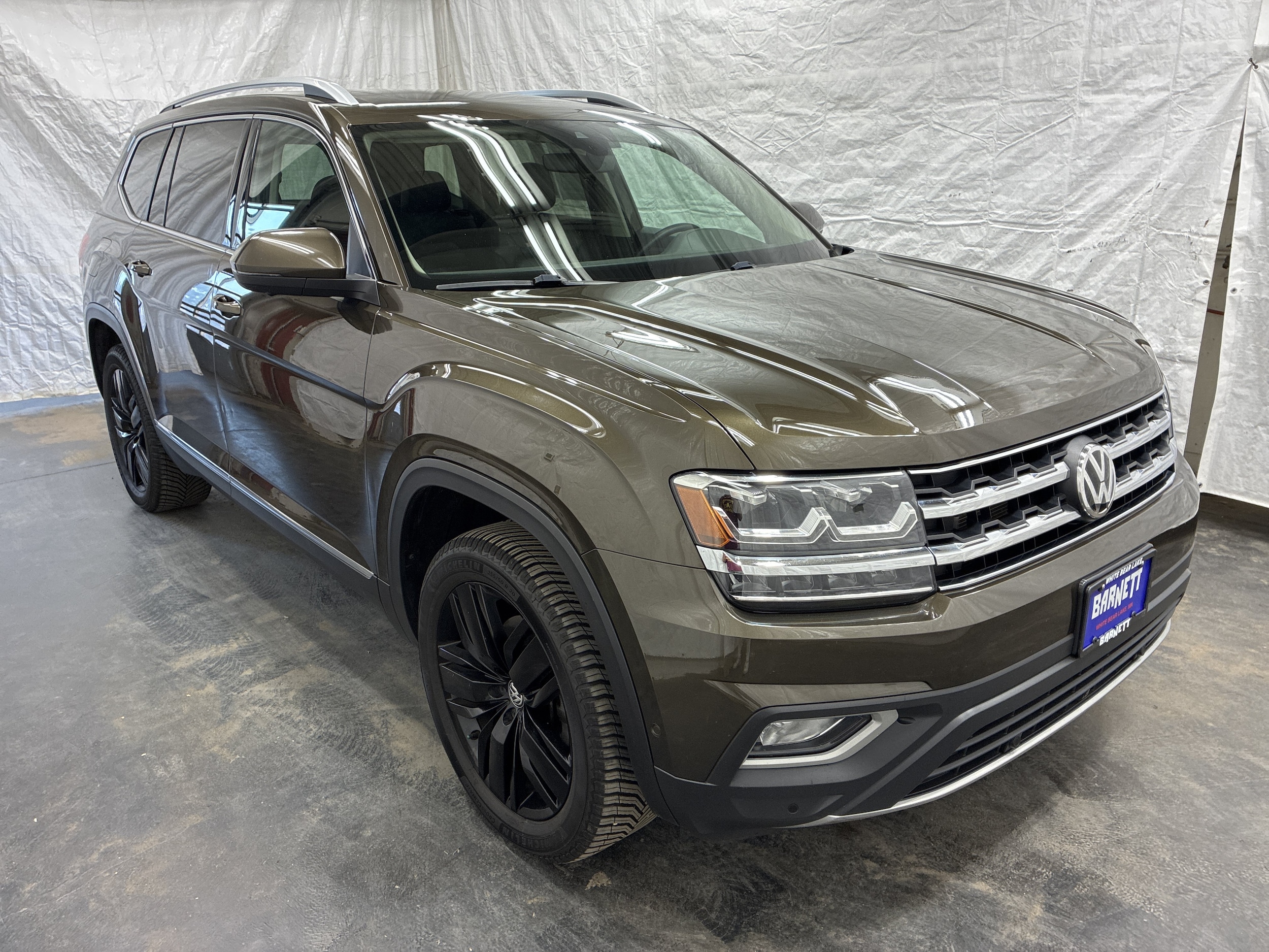 Used 2019 Volkswagen Atlas SEL Premium with VIN 1V2NR2CA6KC520148 for sale in White Bear Lake, Minnesota