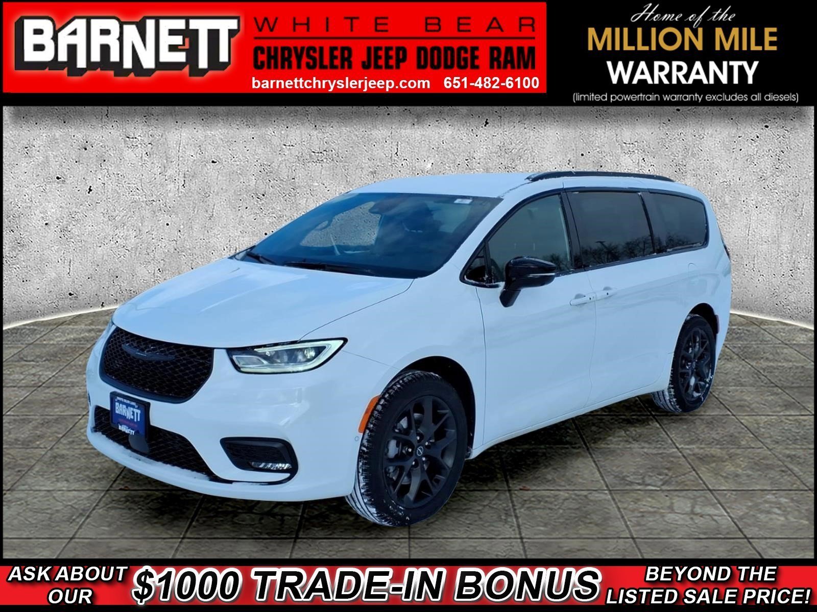 2026 Chrysler Pacifica Select AWD's photo