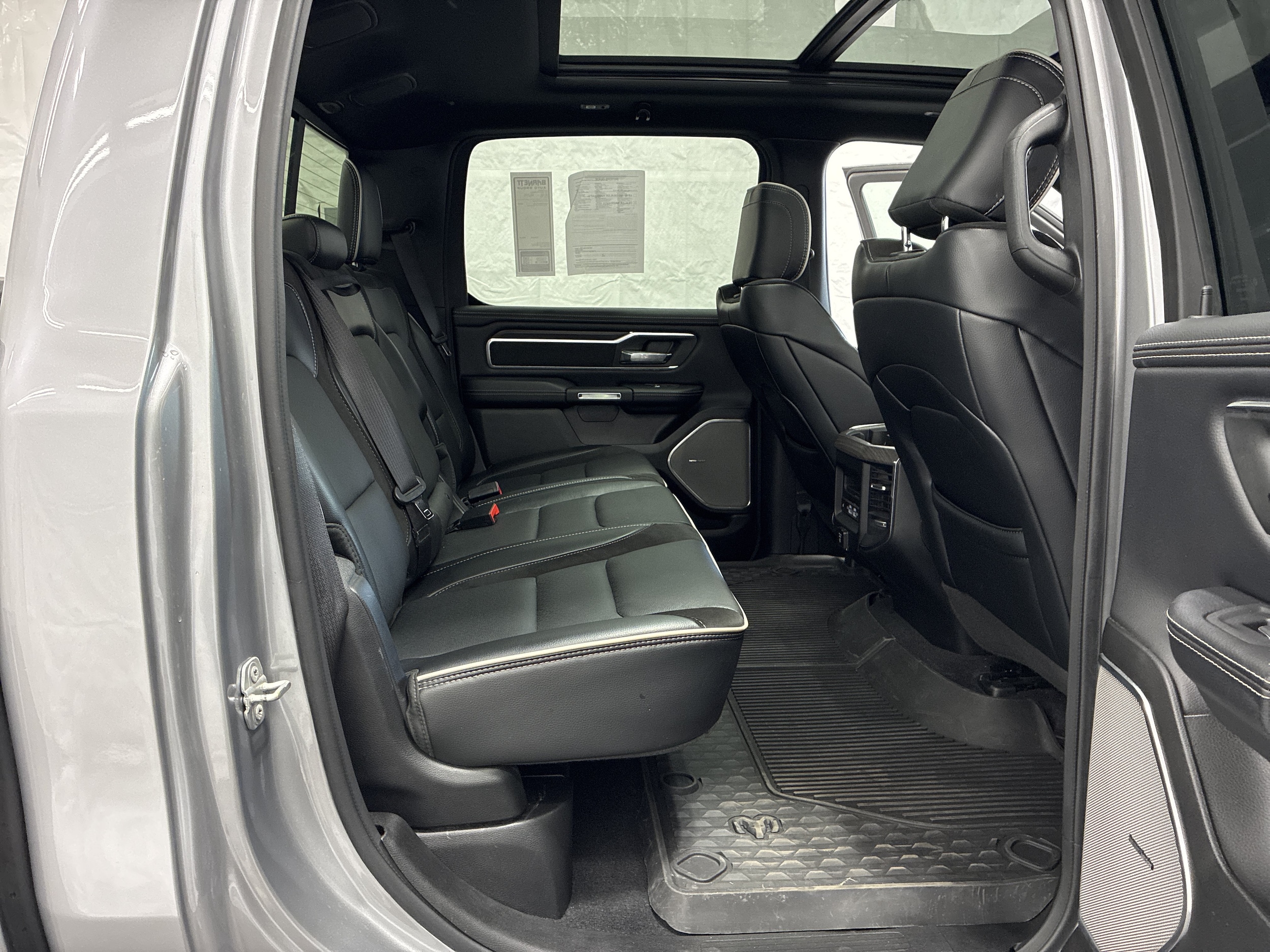 2025 RAM Ram 1500 Pickup Laramie - Photo 11