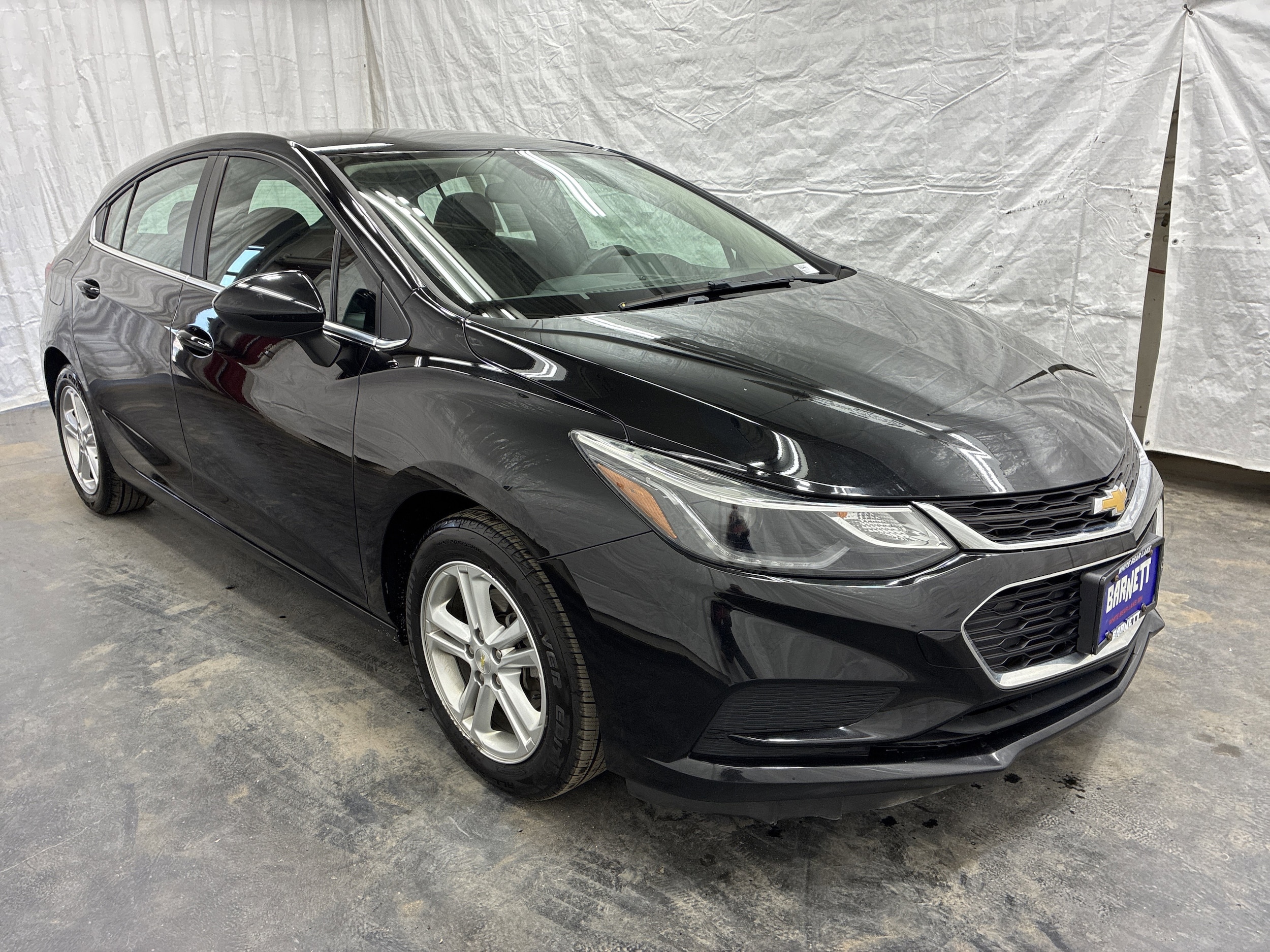 Used 2017 Chevrolet Cruze LT with VIN 3G1BE6SM6HS596774 for sale in White Bear Lake, Minnesota