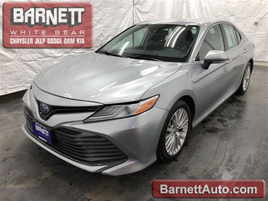Used 2019 Toyota Camry Hybrid Hybrid XLE Sedan