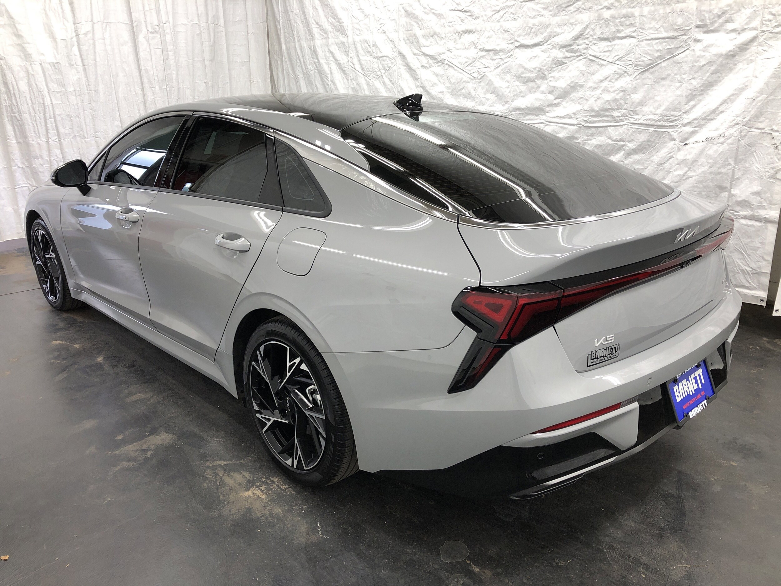 2025 Kia K5 GT-Line photo 4