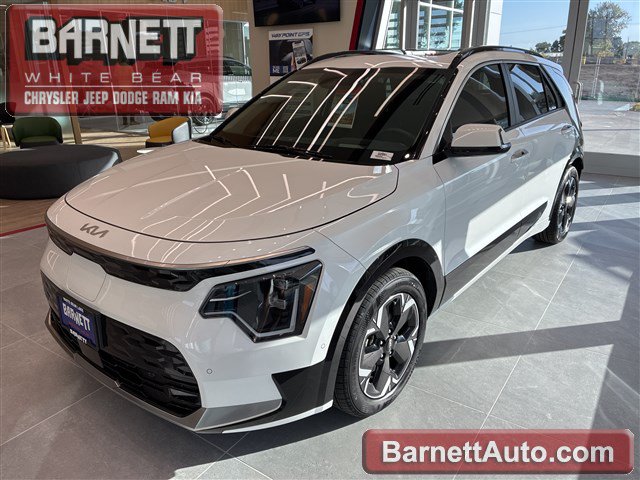 Used 2023 Kia Niro Wave with VIN KNDCT3L18P5029432 for sale in White Bear Lake, MN