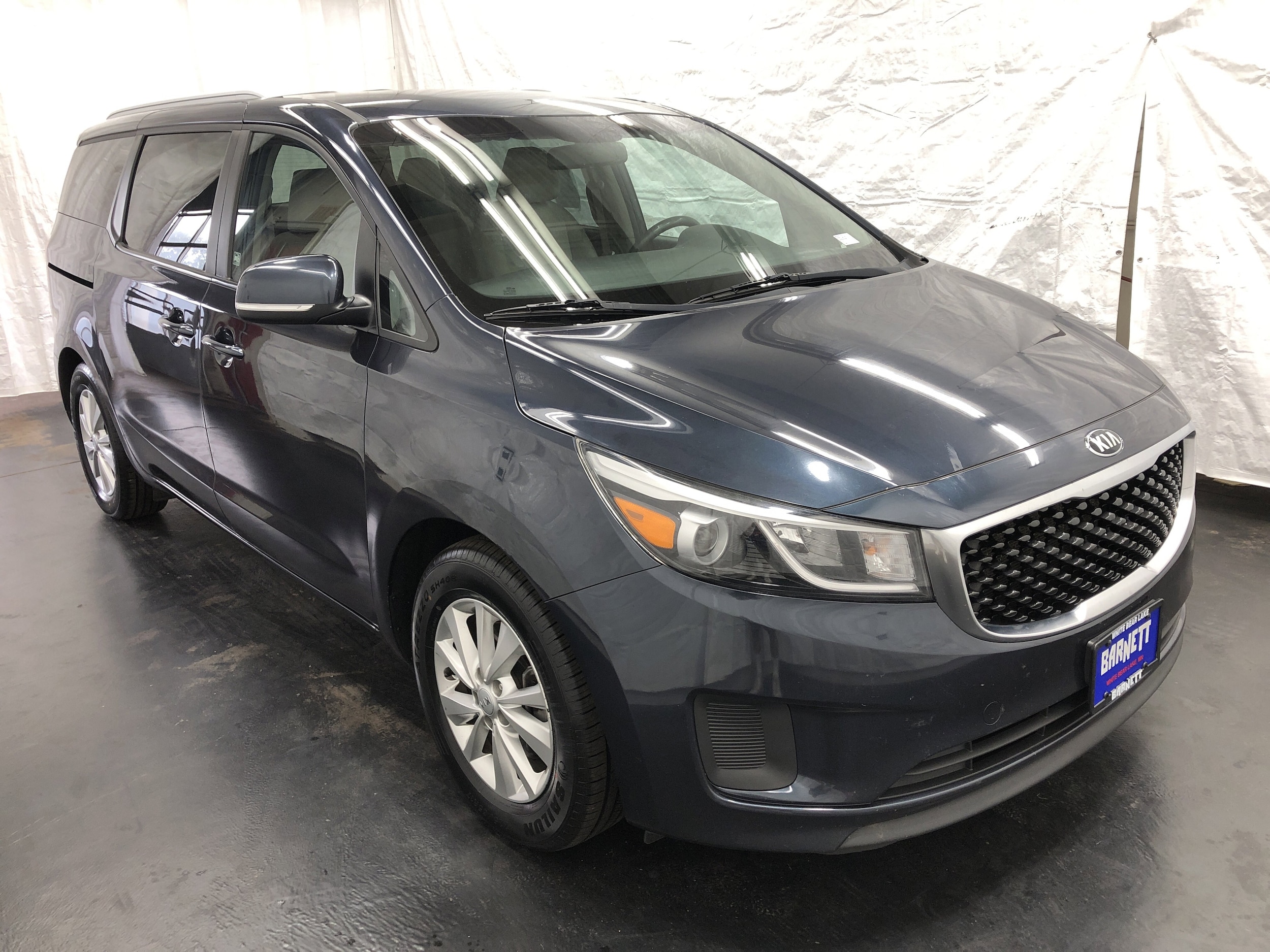 Used 2016 Kia Sedona LX with VIN KNDMB5C13G6194964 for sale in Saint Paul, Minnesota