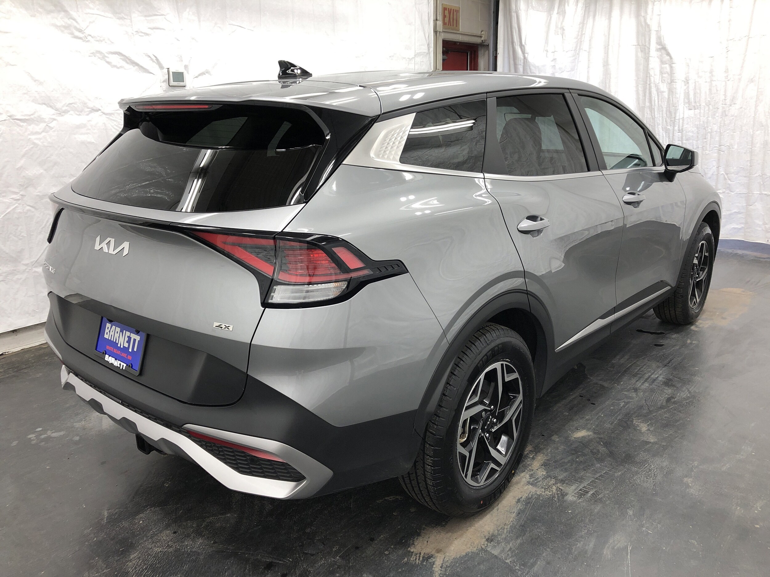 2023 Kia Sportage LX photo 3