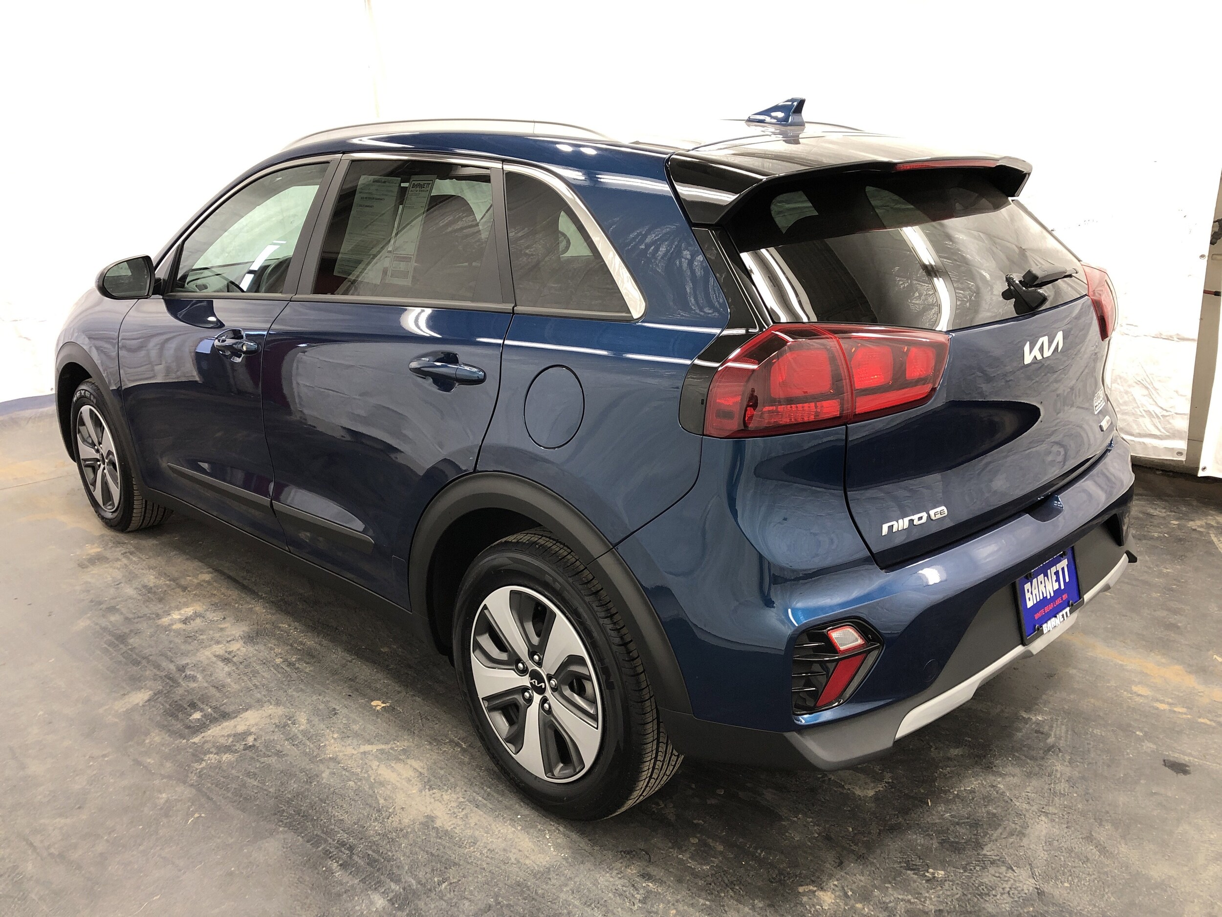 2022 Kia Niro LX photo 4