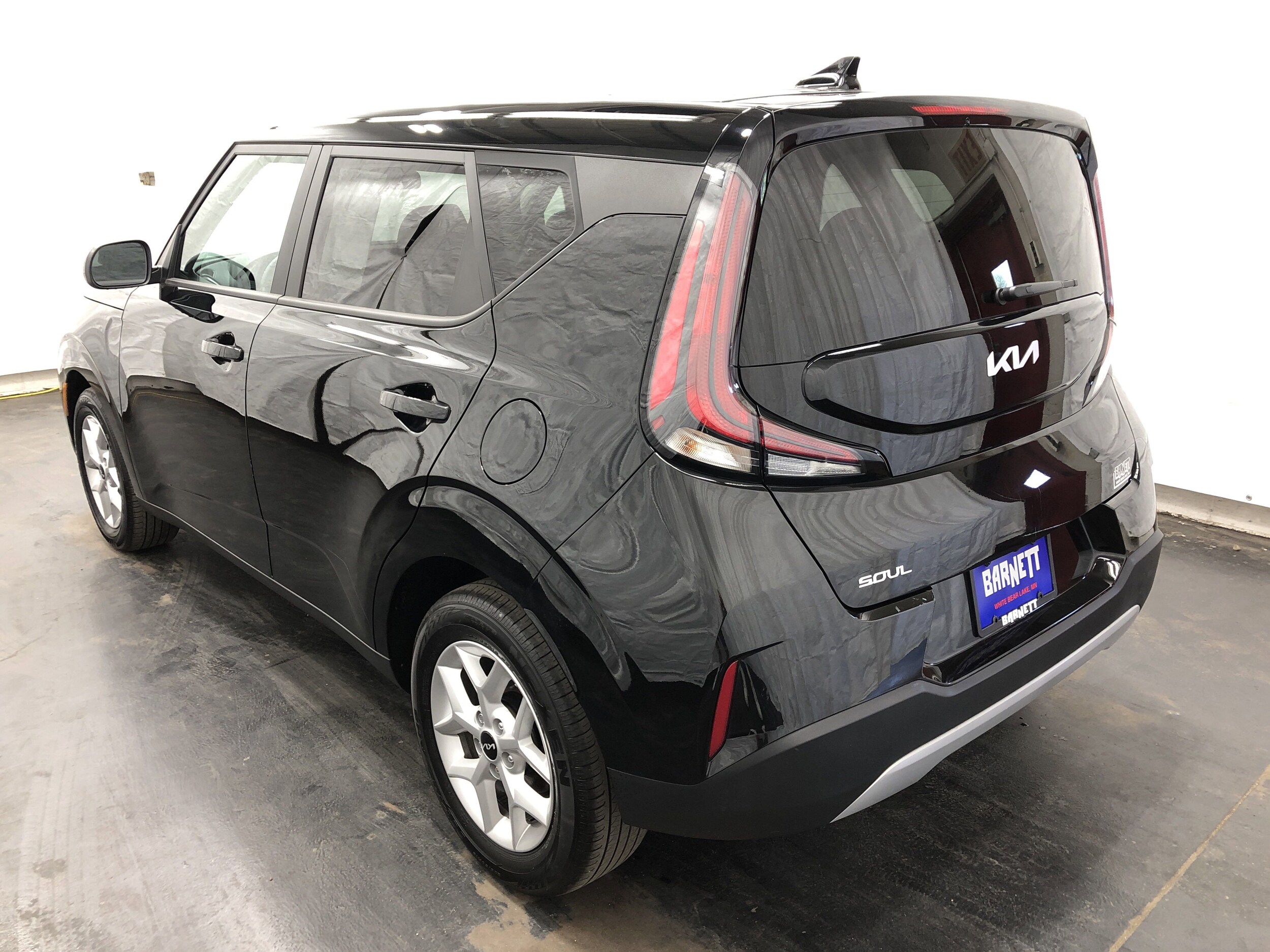 2024 Kia Soul LX photo 4