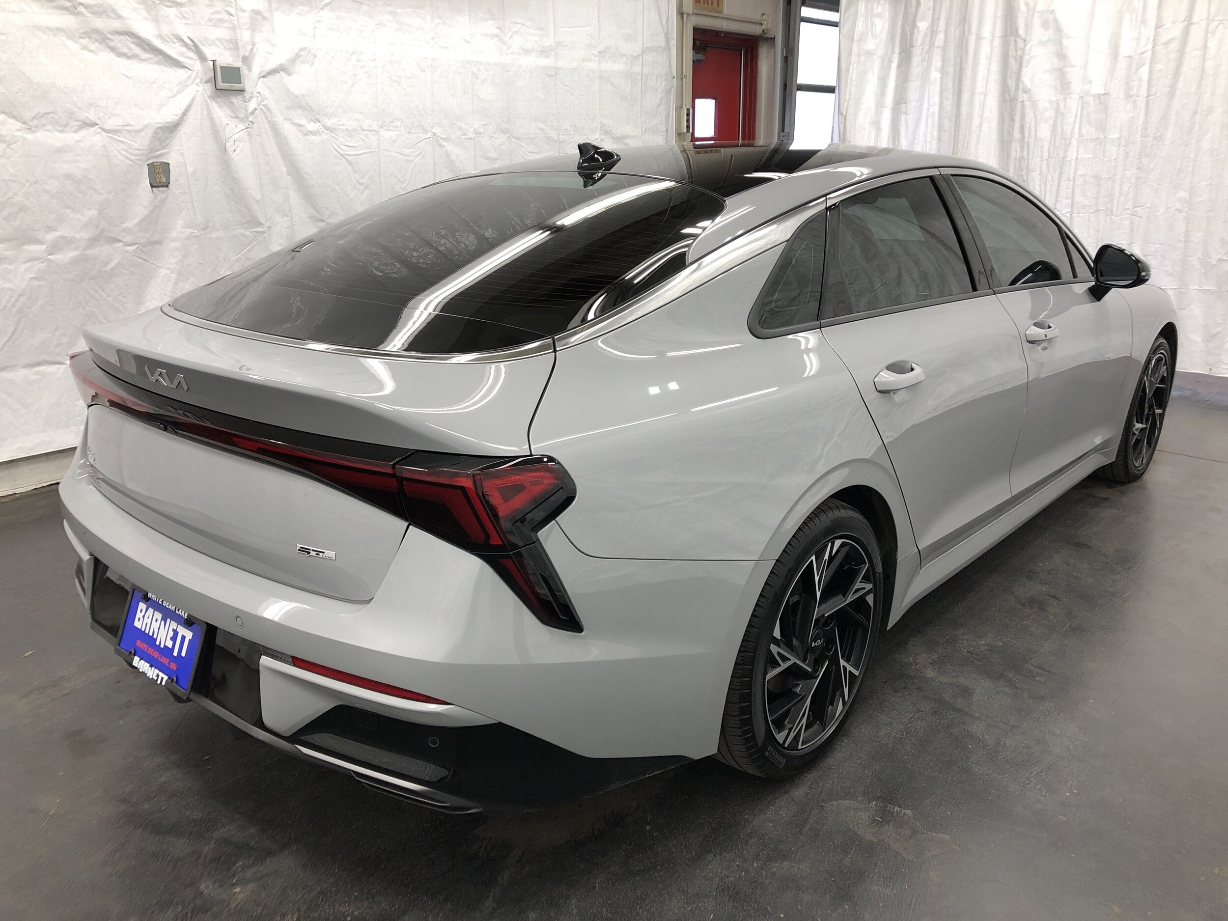 2025 Kia K5 GT-Line photo 3