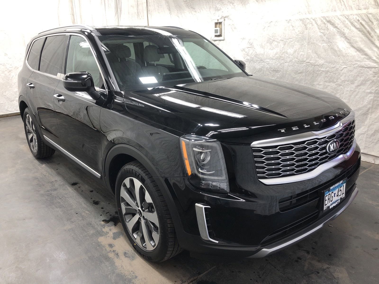 Used 2020 Kia Telluride S with VIN 5XYP6DHCXLG095734 for sale in White Bear Lake, Minnesota