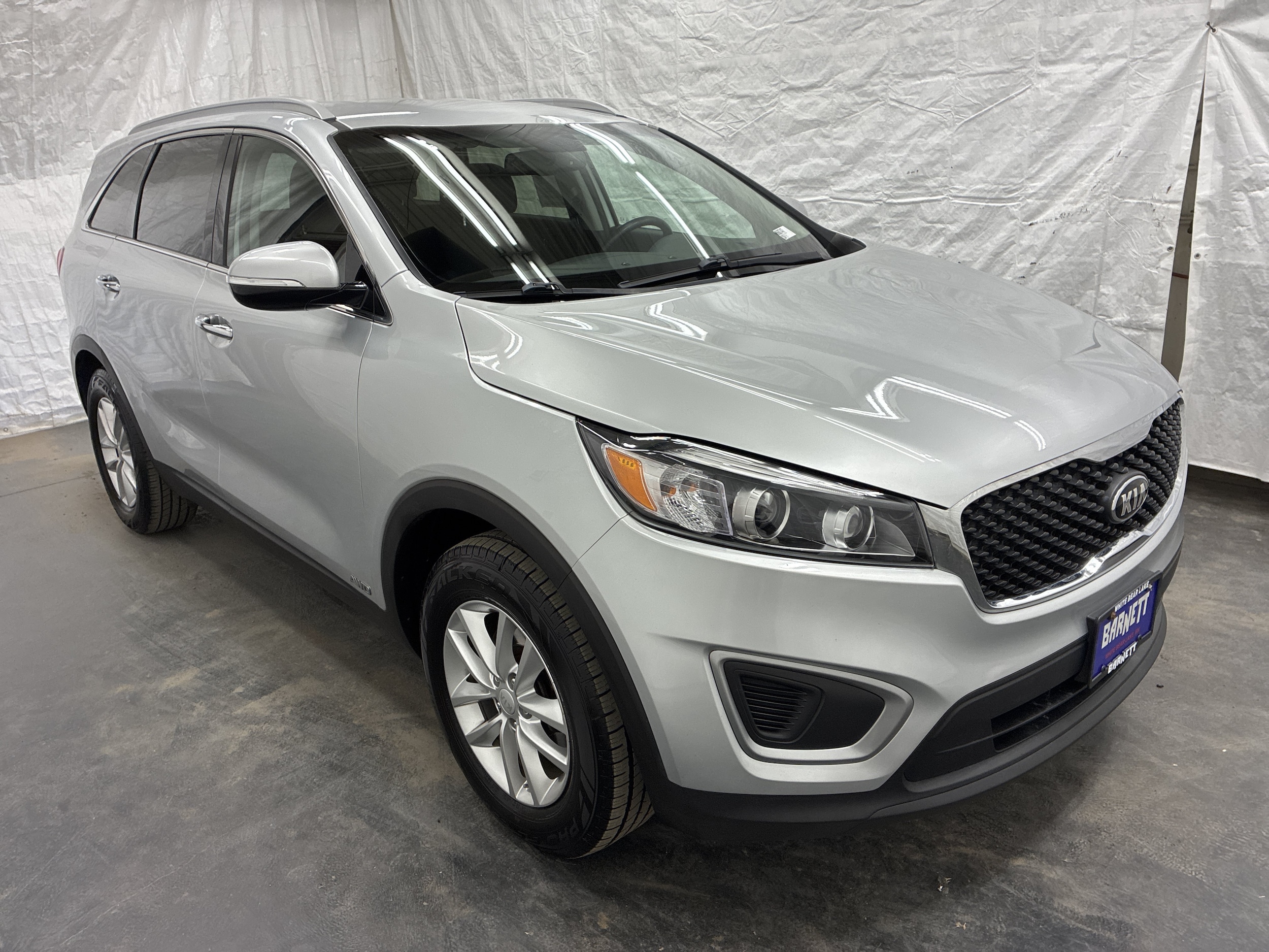 Used 2017 Kia Sorento LX with VIN 5XYPGDA37HG298658 for sale in Saint Paul, Minnesota
