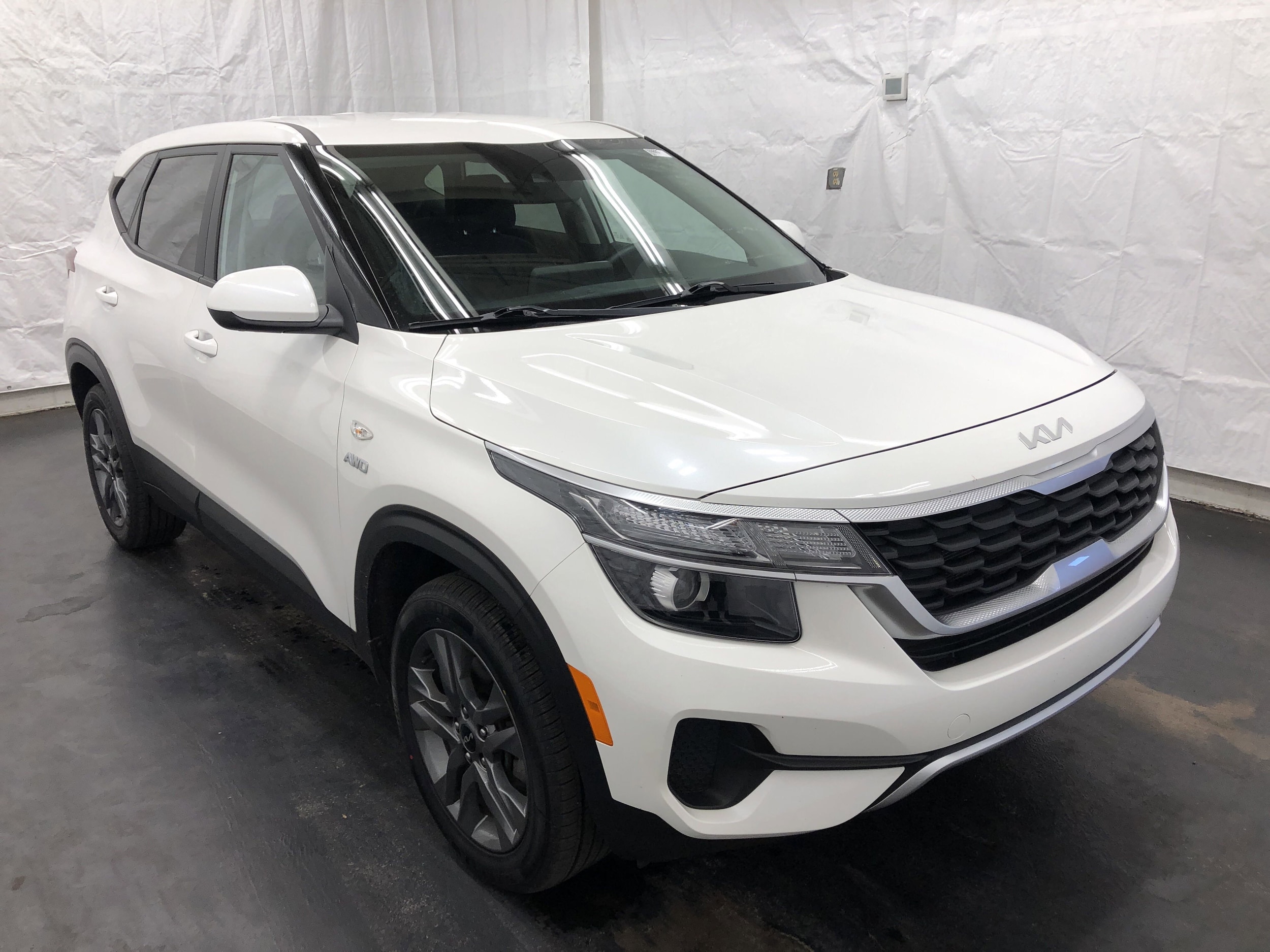 Used 2023 Kia Seltos LX with VIN KNDEPCAA0P7361675 for sale in Saint Paul, Minnesota