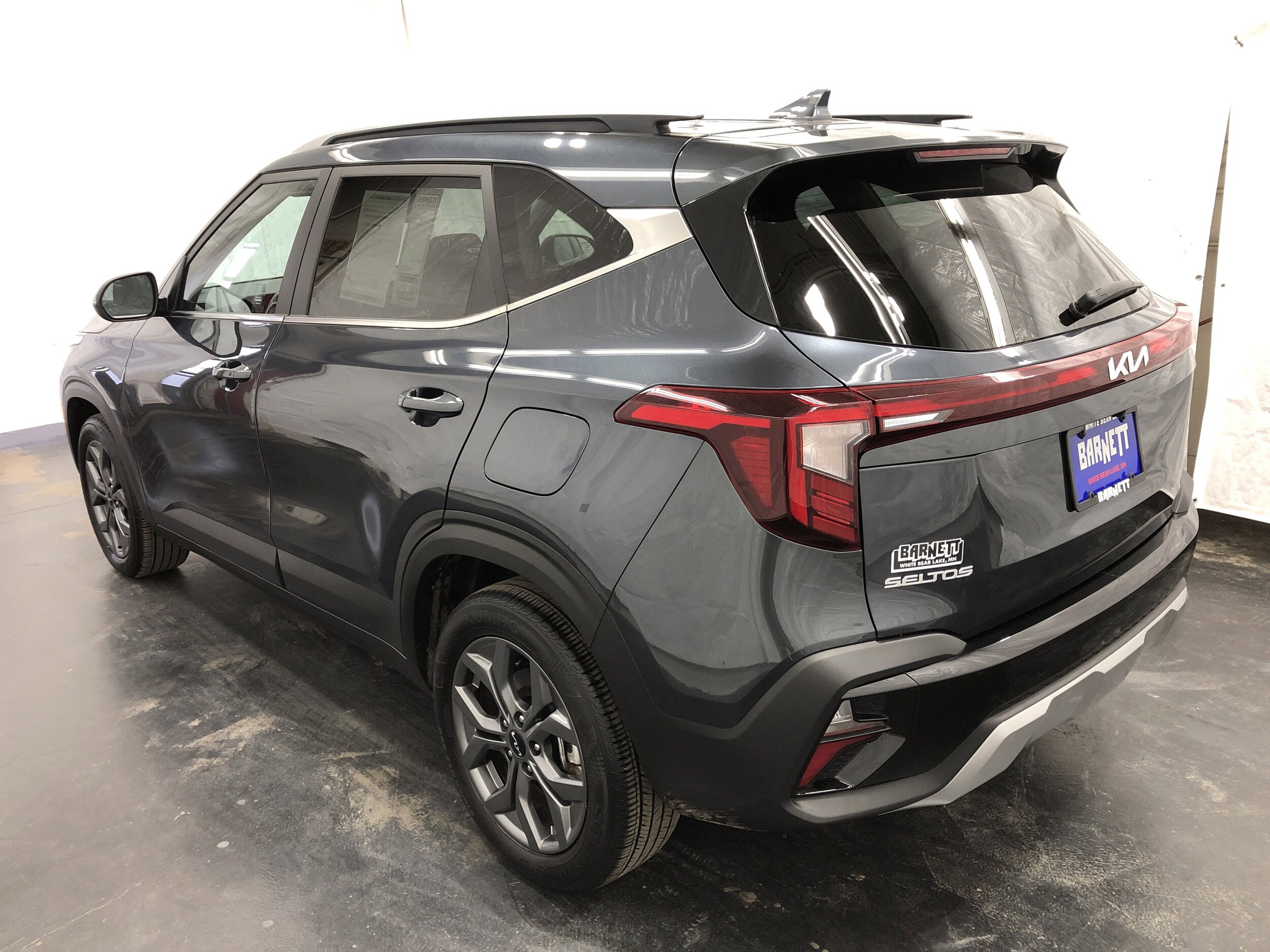 2024 Kia Seltos S photo 4