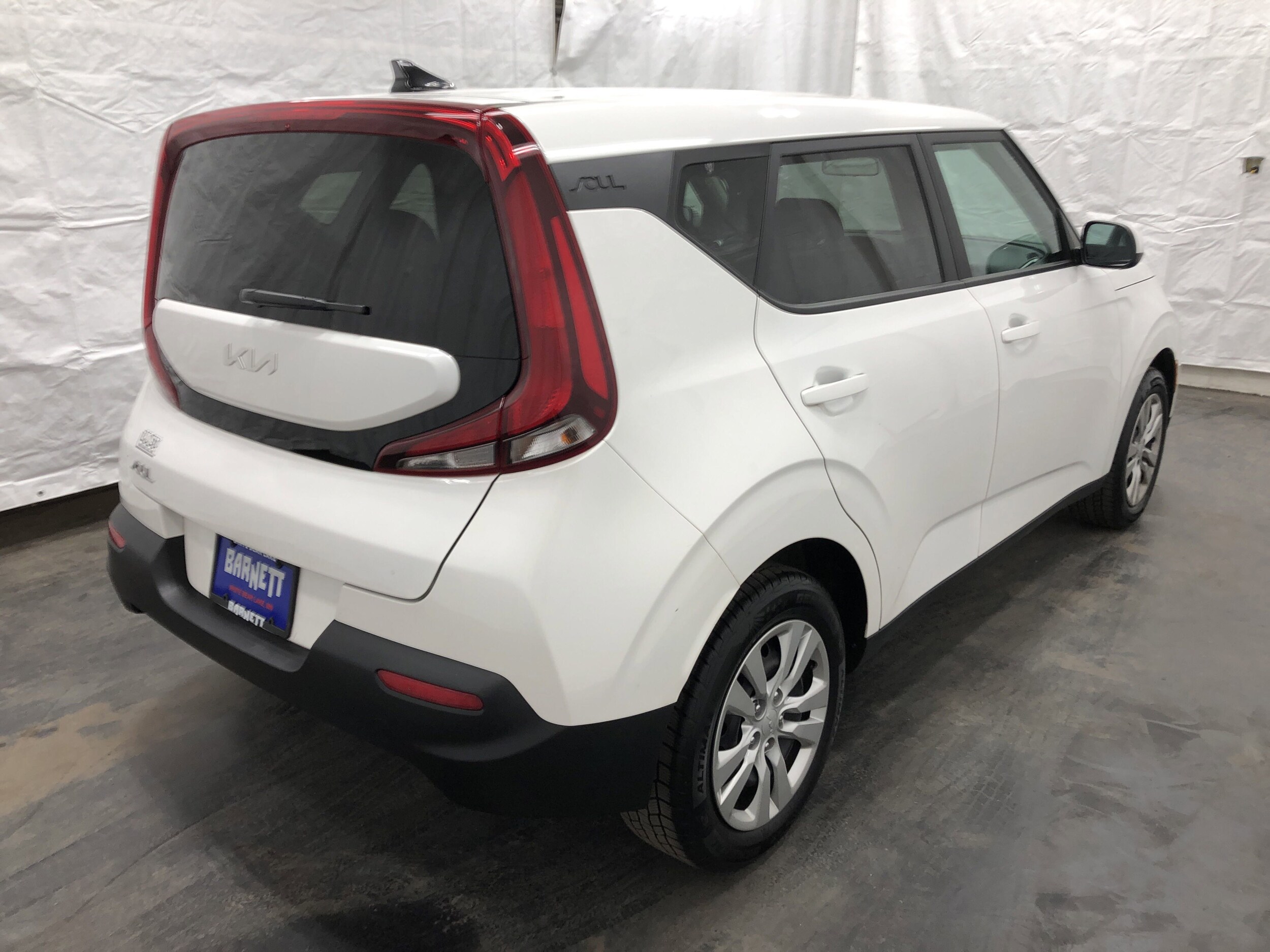 2022 Kia Soul LX photo 3
