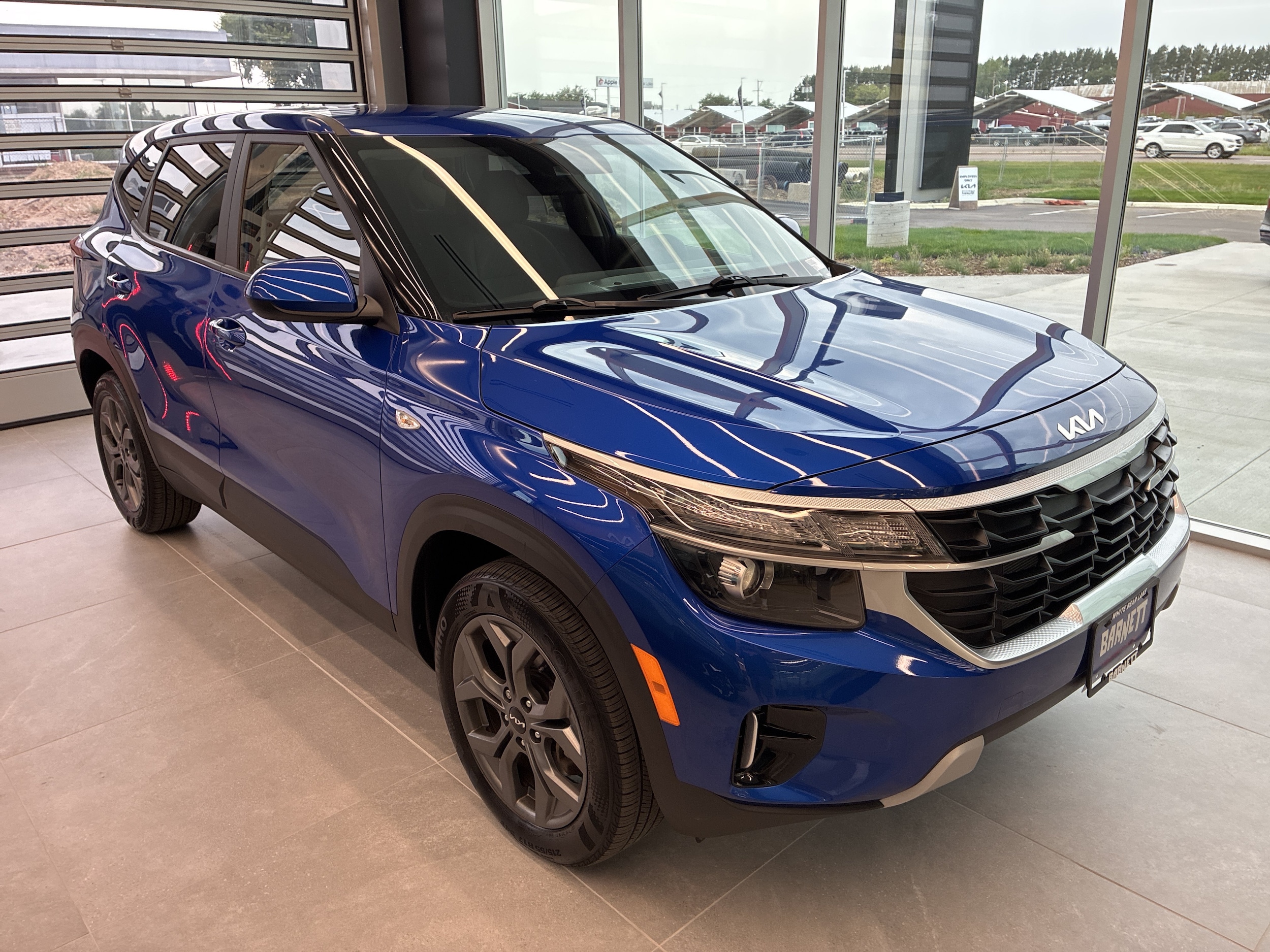Certified 2024 Kia Seltos LX with VIN KNDEPCAA2R7512969 for sale in Saint Paul, Minnesota