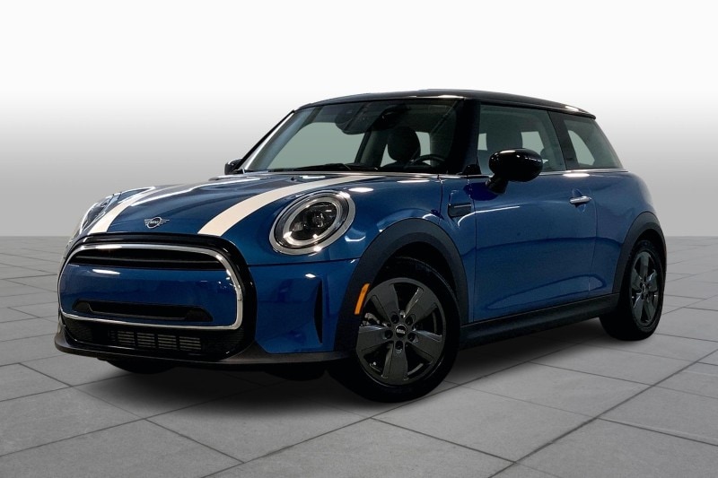 2022 MINI Hardtop 2 Door Base's photo