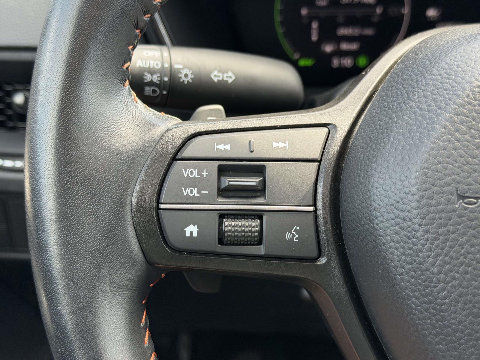 2025 Honda CR-V Sport-L - Photo 23