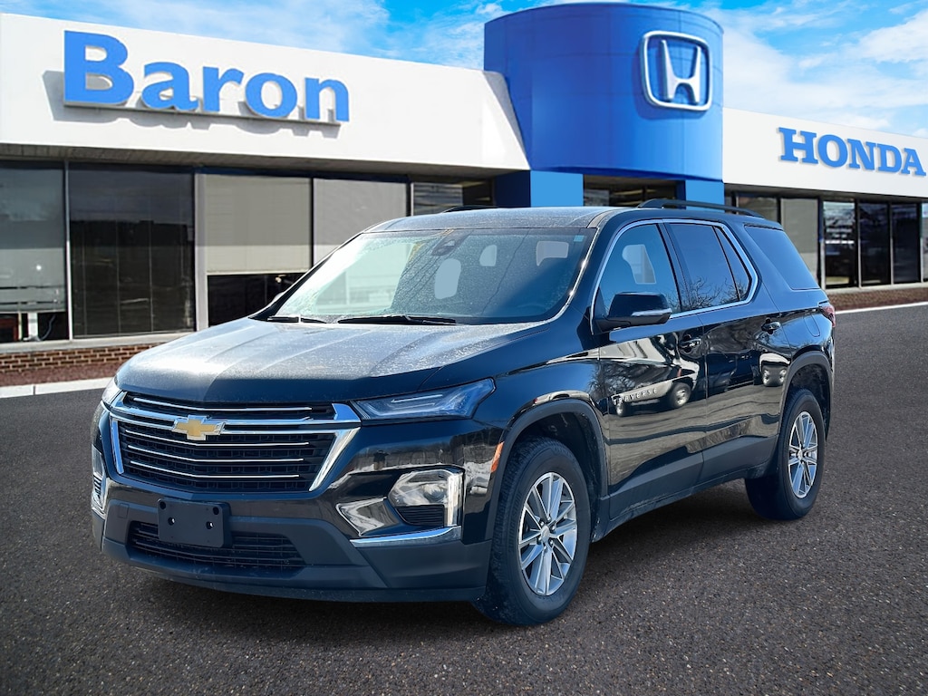 Used 2023 Chevrolet Traverse LT Cloth w/1LT SUV