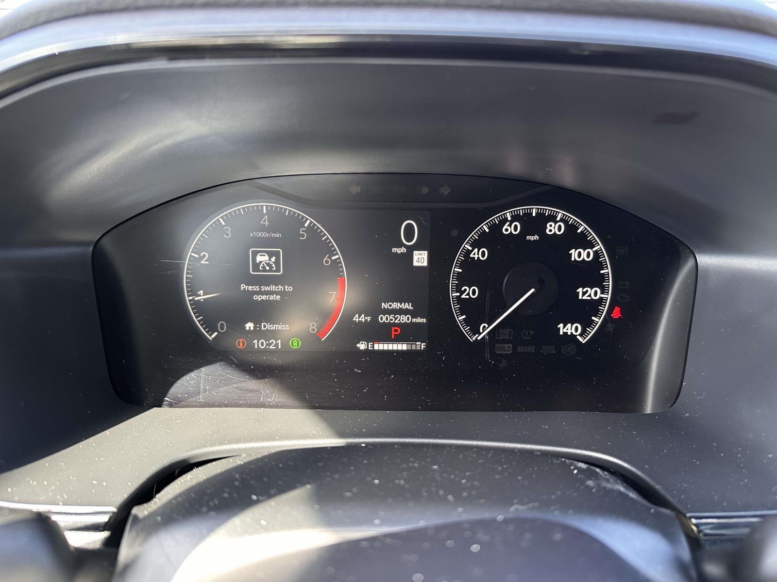 2025 Honda CR-V LX - Photo 18
