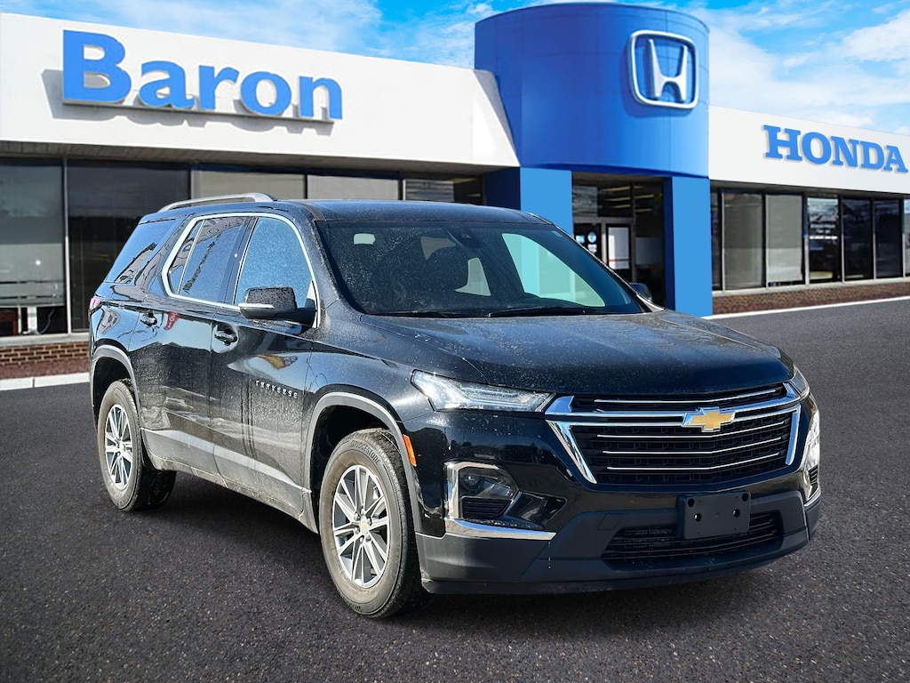 Used 2023 Chevrolet Traverse LT Cloth w/1LT SUV