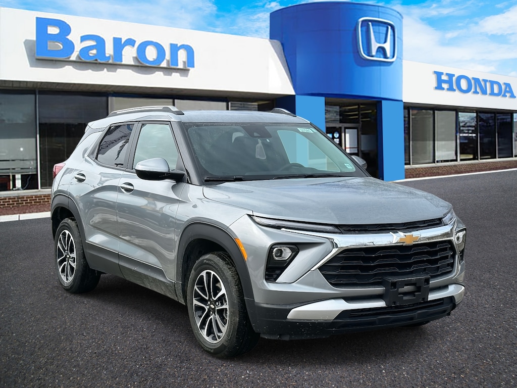 Used 2024 Chevrolet Trailblazer LT SUV