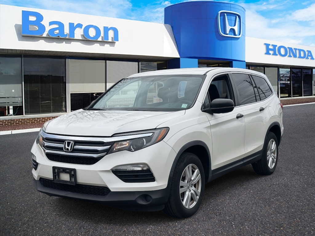 Used 2018 Honda Pilot LX AWD SUV