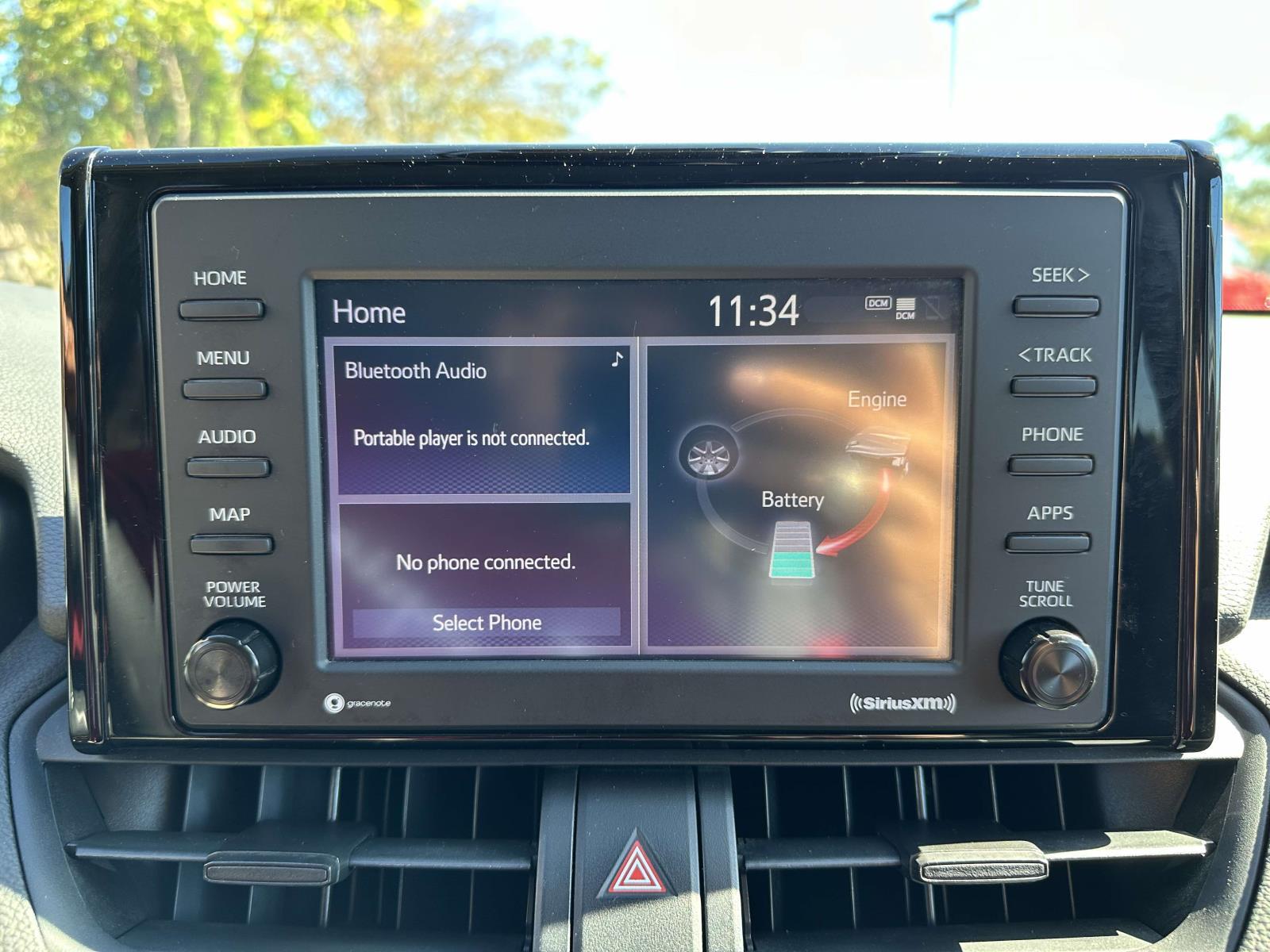 2021 Toyota RAV4 XLE - Photo 22