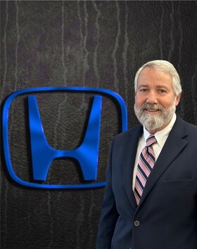 Staff member Thomas Buttafuoco from ID_65b5773554e2