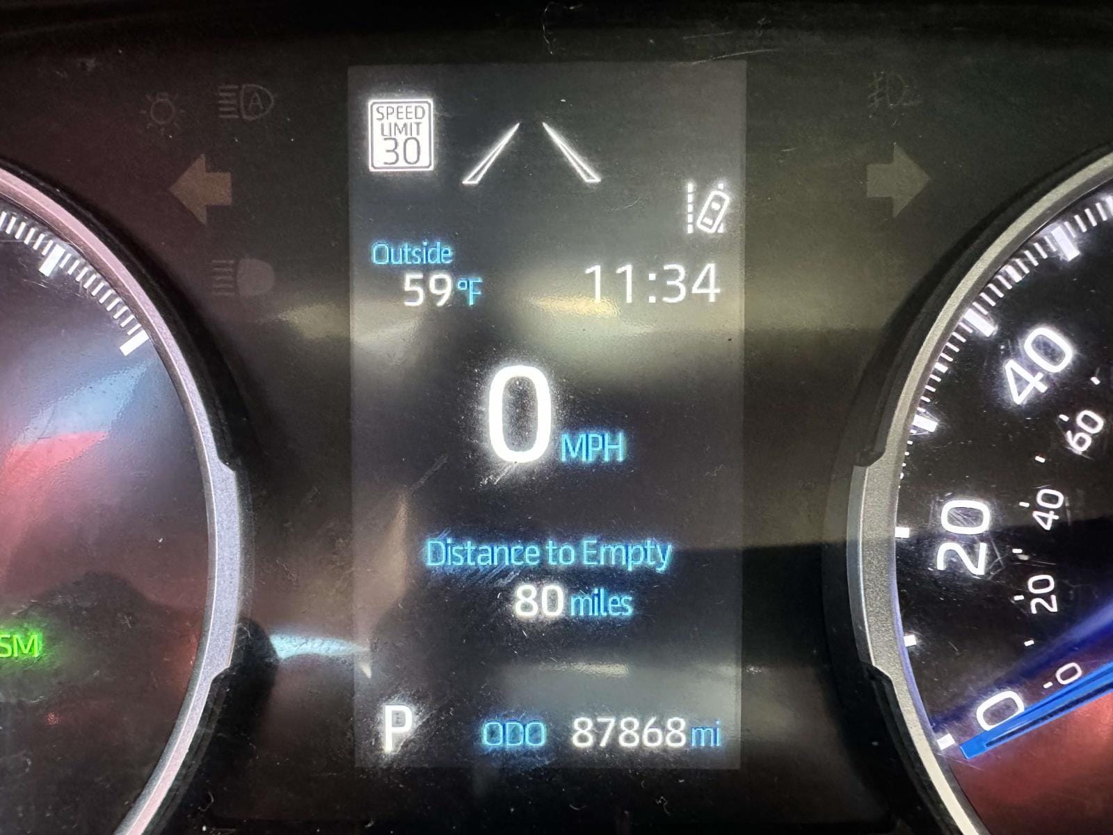 2021 Toyota RAV4 XLE - Photo 30