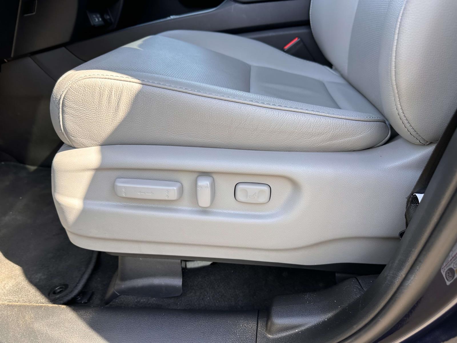 2025 Honda Passport EX-L - Photo 11
