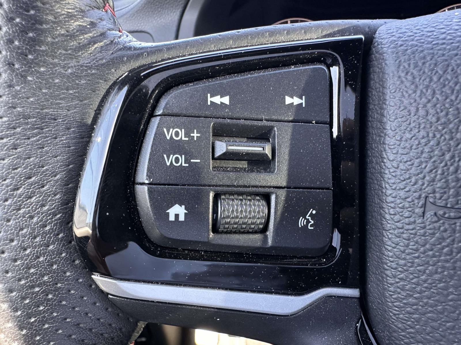 2025 Honda Ridgeline Black Edition - Photo 19