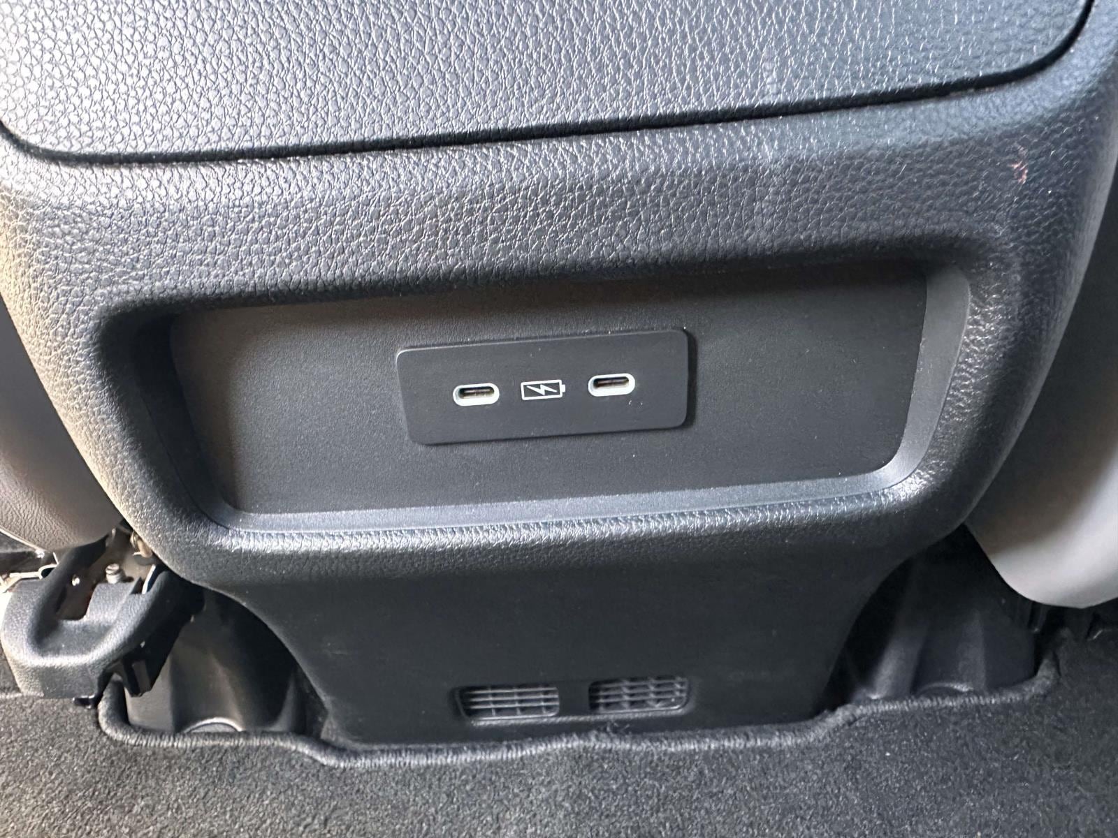 2025 Honda Passport EX-L - Photo 16
