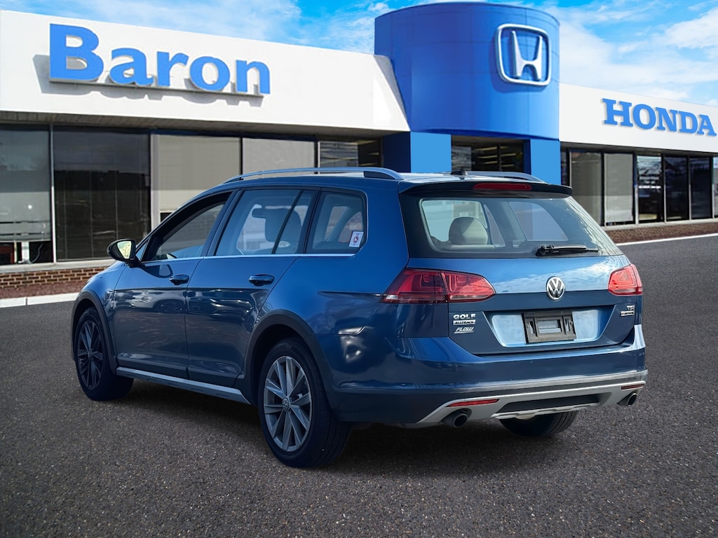 Used 2017 Volkswagen Golf Alltrack TSI S 4MOTION Wagon