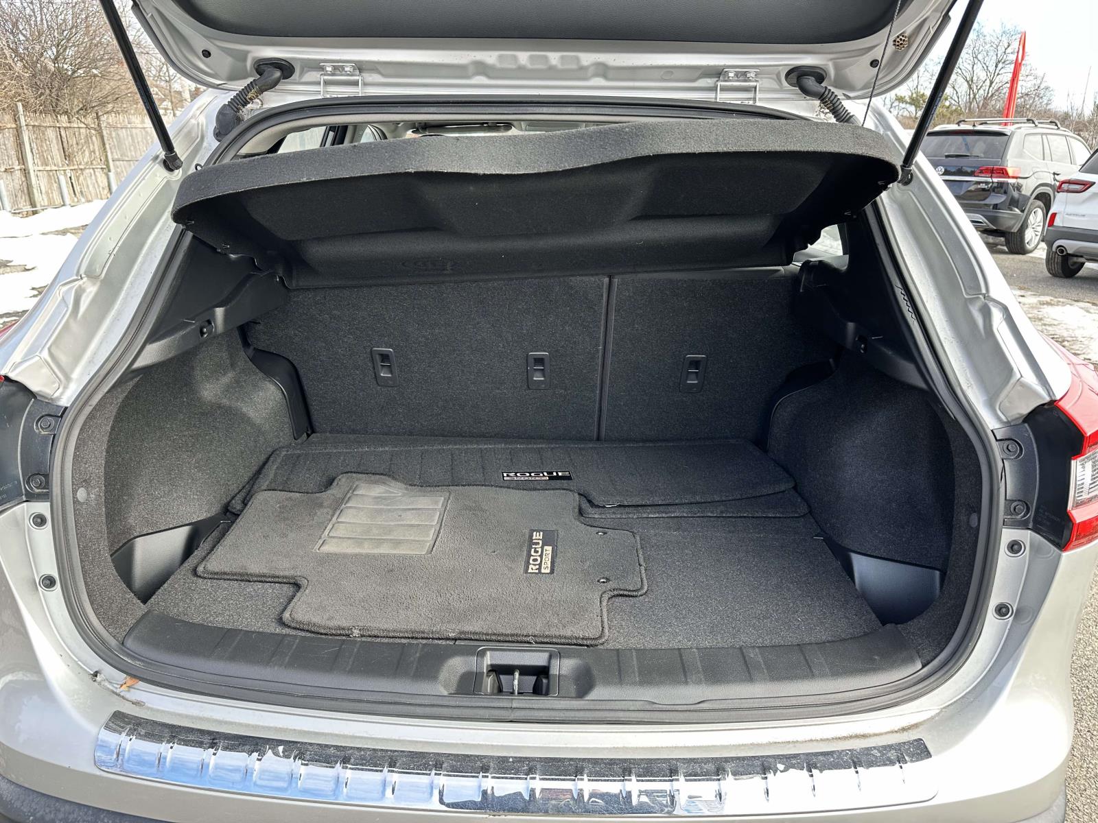 2021 Nissan Rogue Sport SV - Photo 7