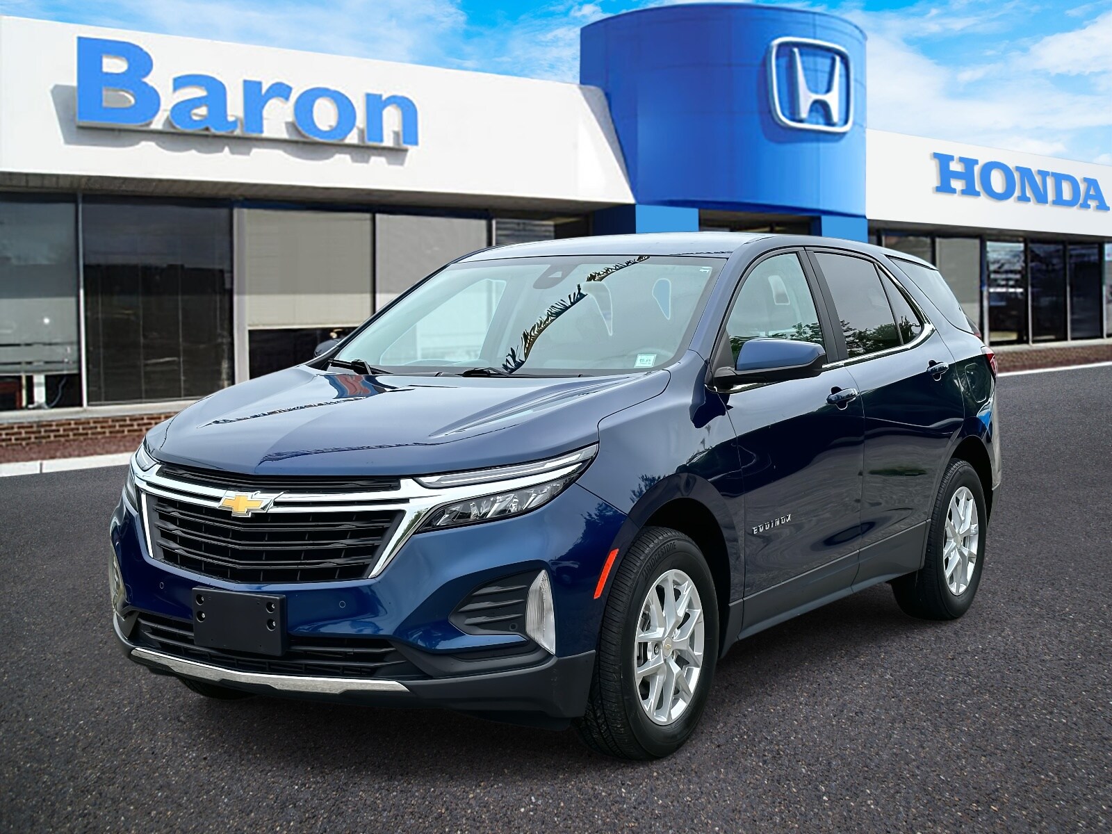 2022 Chevrolet Equinox photo 2
