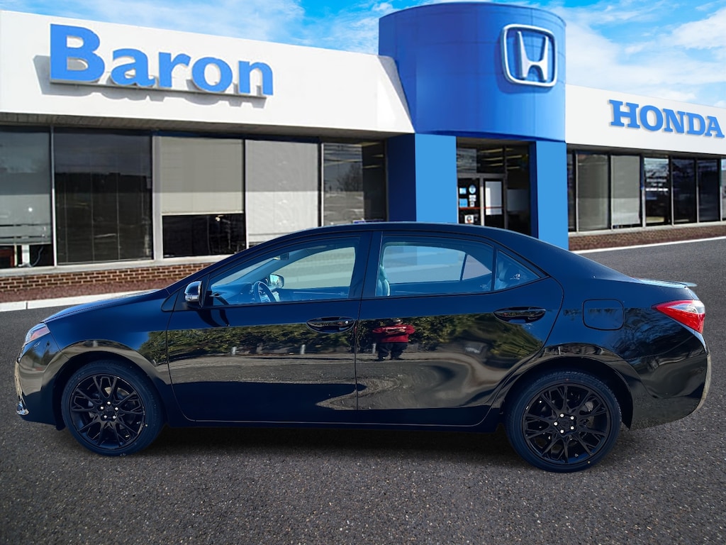 Used 2016 Toyota Corolla LE Sedan
