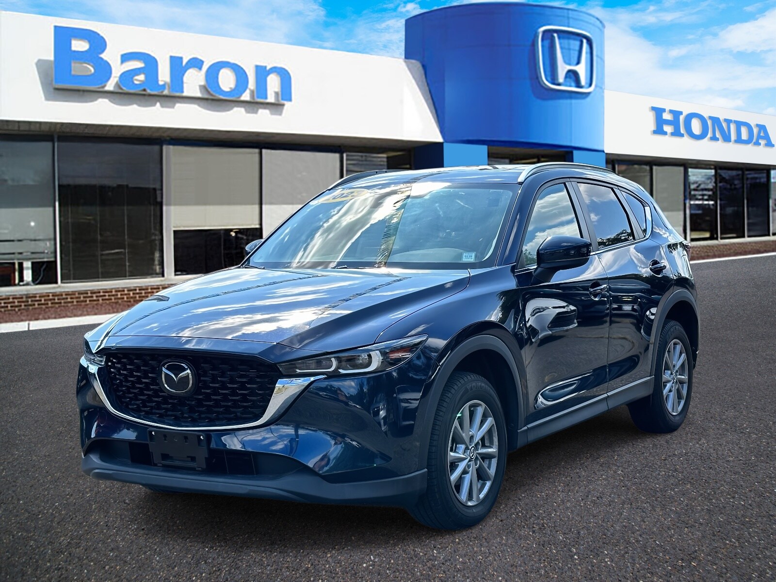 2023 Mazda CX-5 2.5 S Preferred photo 2