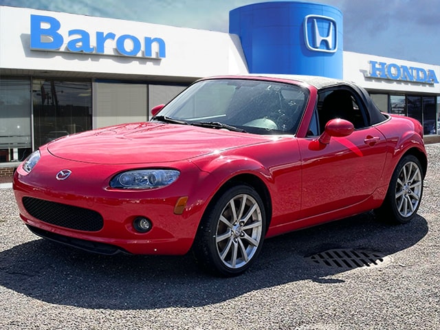 Used 2006 Mazda MX-5 Miata Base with VIN JM1NC25F060108195 for sale in Patchogue, NY