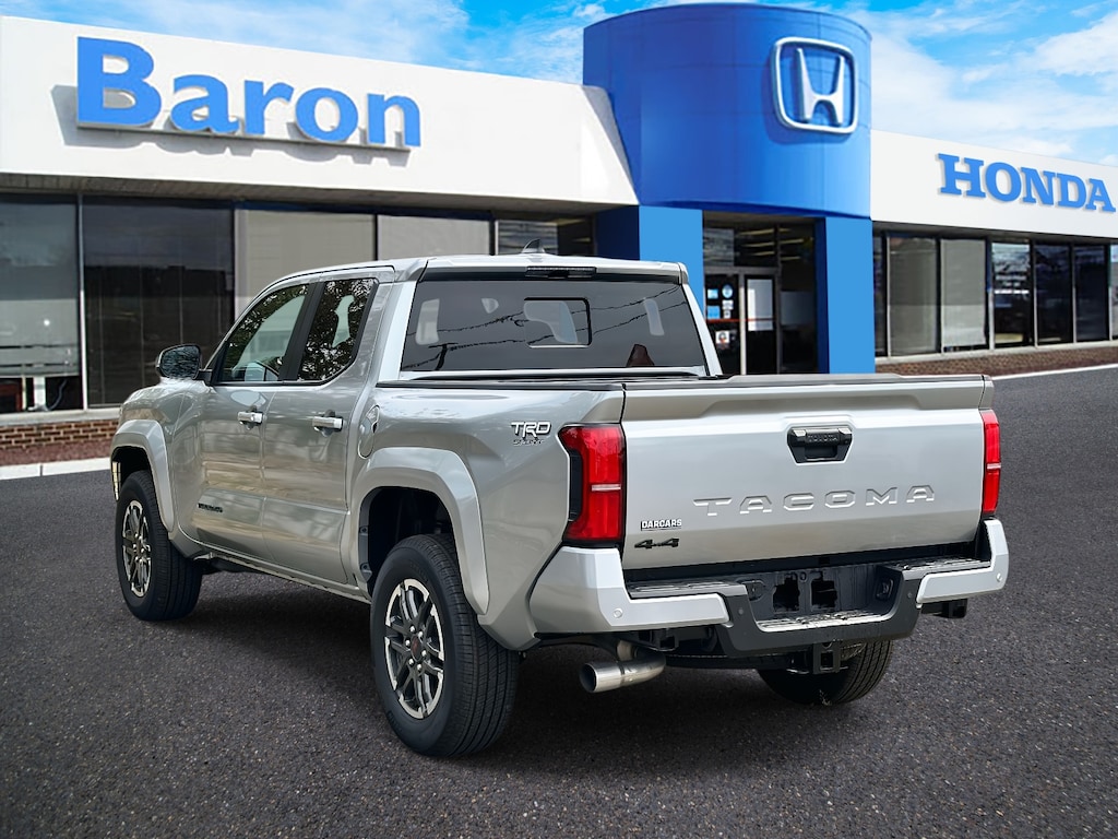 Used 2025 Toyota Tacoma  Truck Double Cab