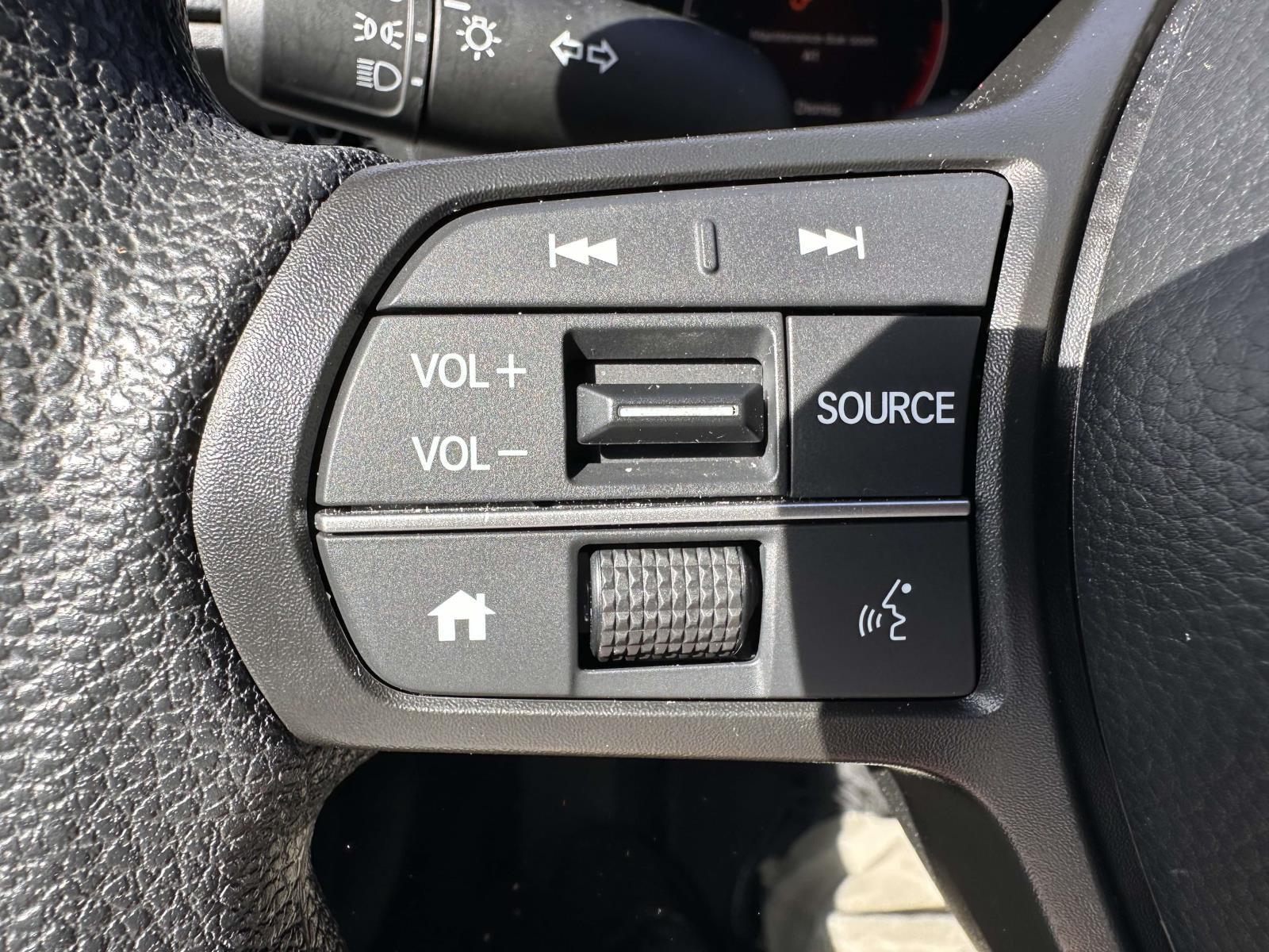 2025 Honda CR-V LX - Photo 16