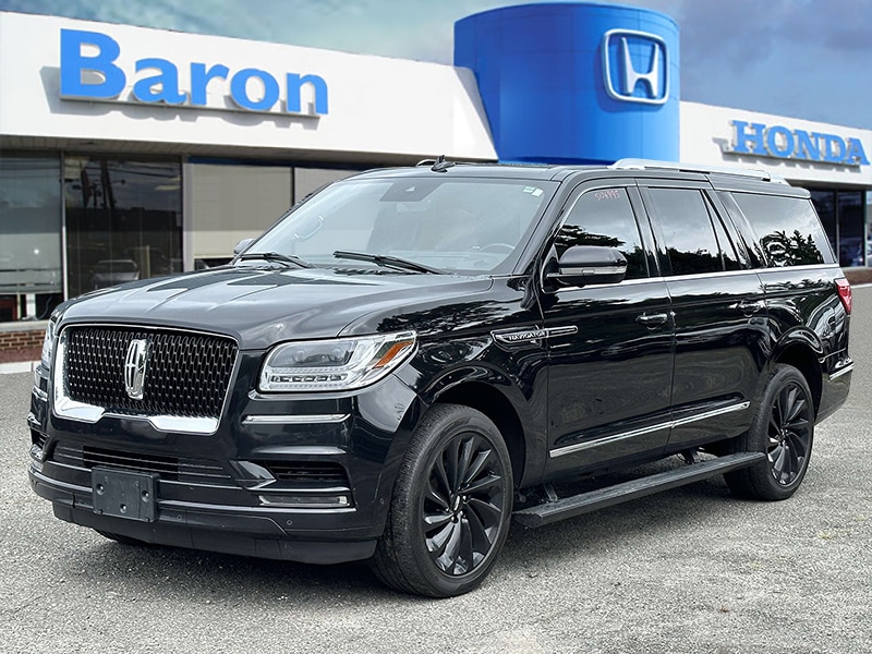 Used 2021 Lincoln Navigator Reserve L with VIN 5LMJJ3LT0MEL19800 for sale in Patchogue, NY