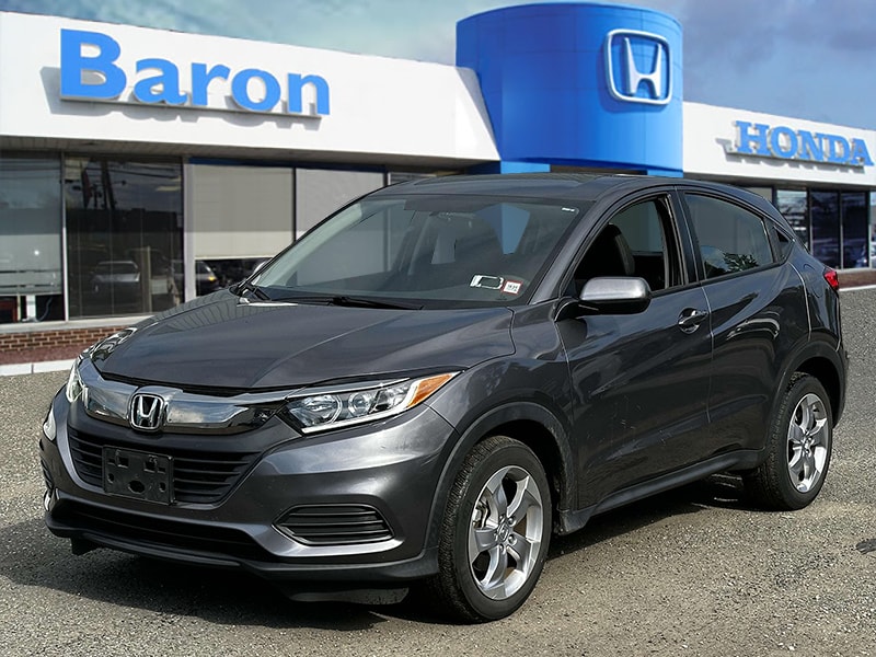 Used 2022 Honda HR-V LX with VIN 3CZRU6H39NM720361 for sale in Patchogue, NY