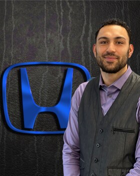 Staff member Dustin Resto from ID_8b77e2b62a46