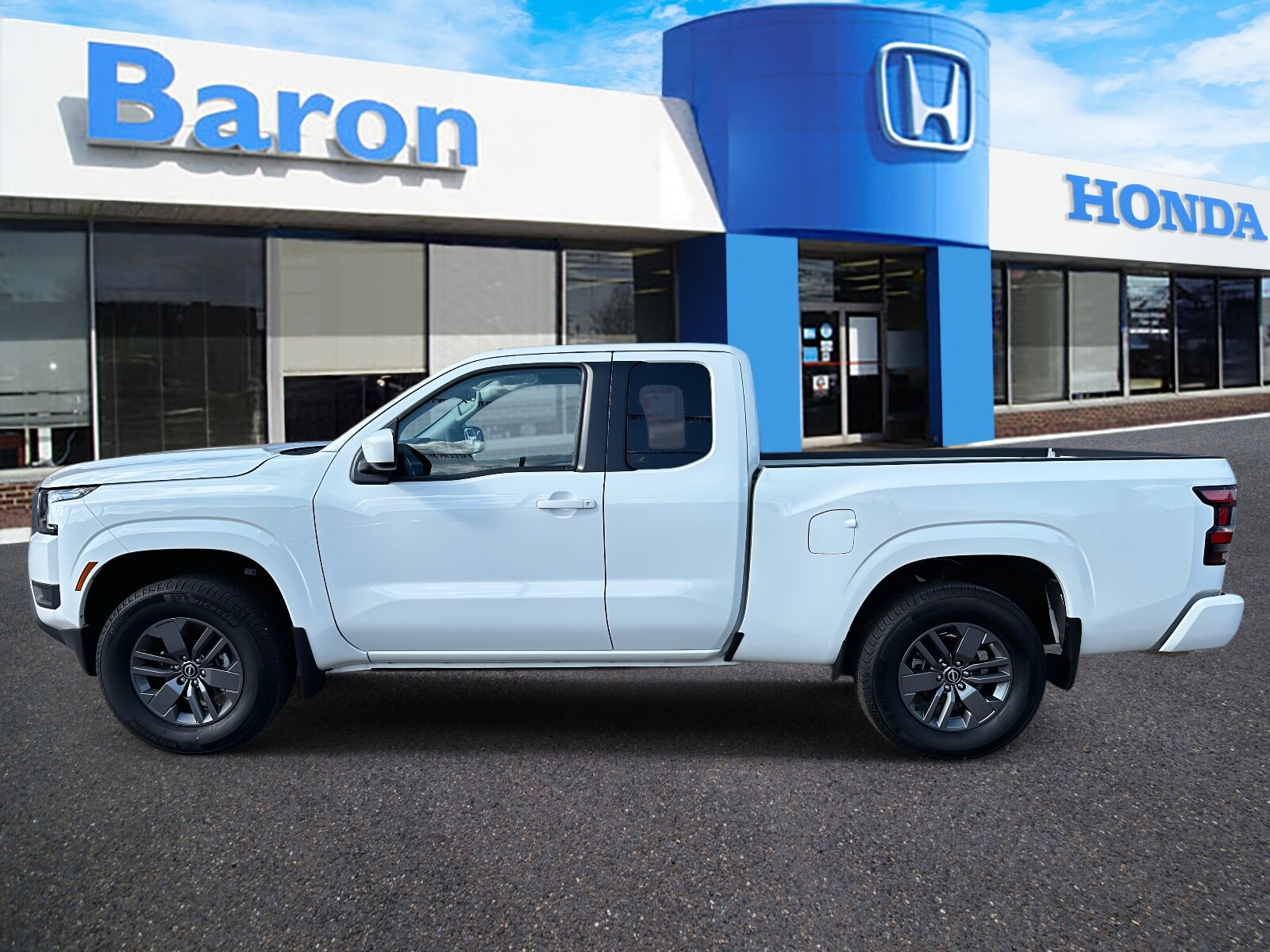 2025 Nissan Frontier SV photo 3