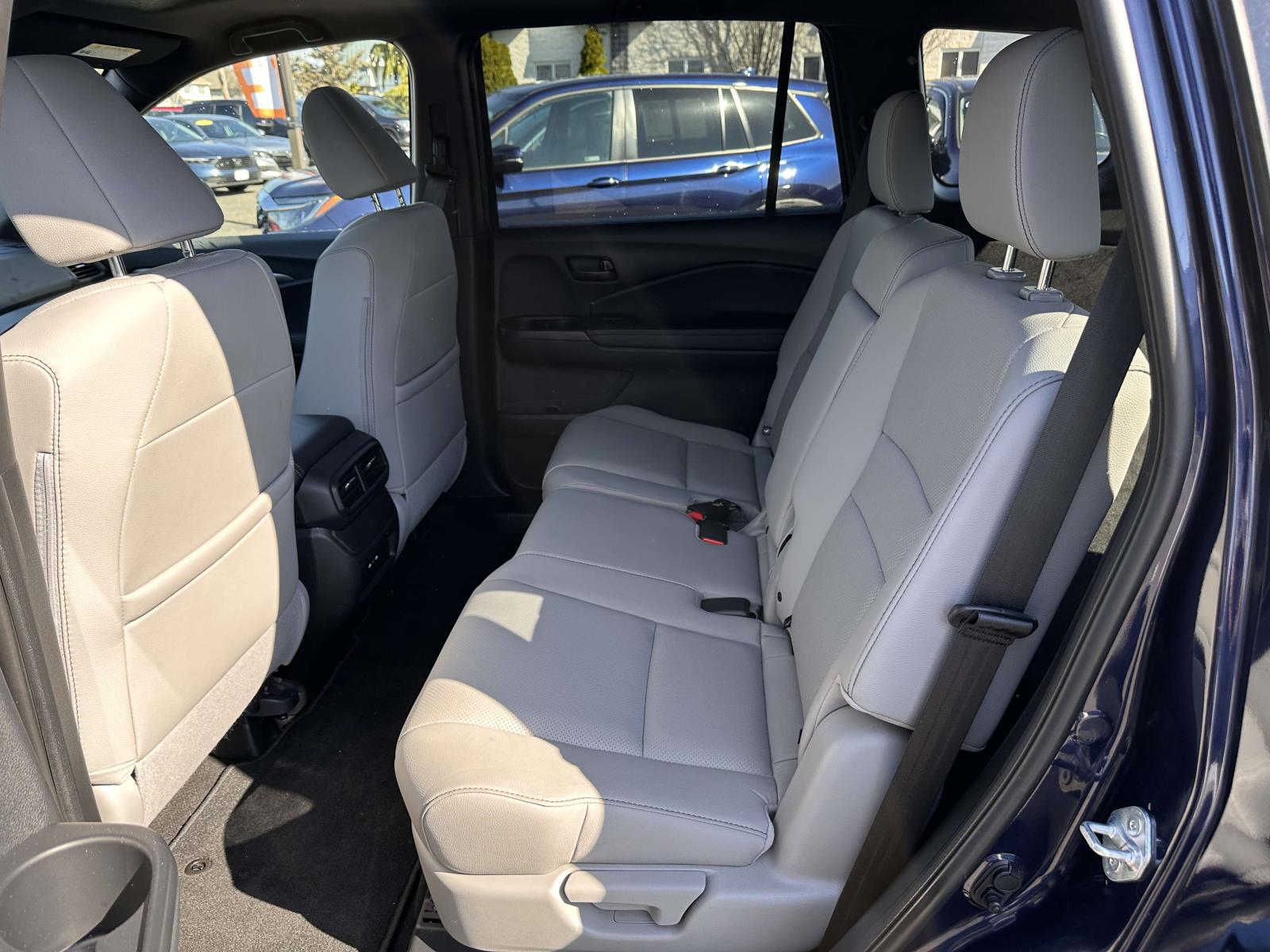 2025 Honda Passport EX-L - Photo 14