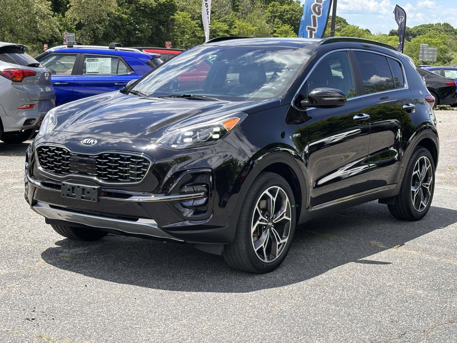 Used 2020 Kia Sportage SX with VIN KNDPRCA6XL7768301 for sale in Patchogue, NY