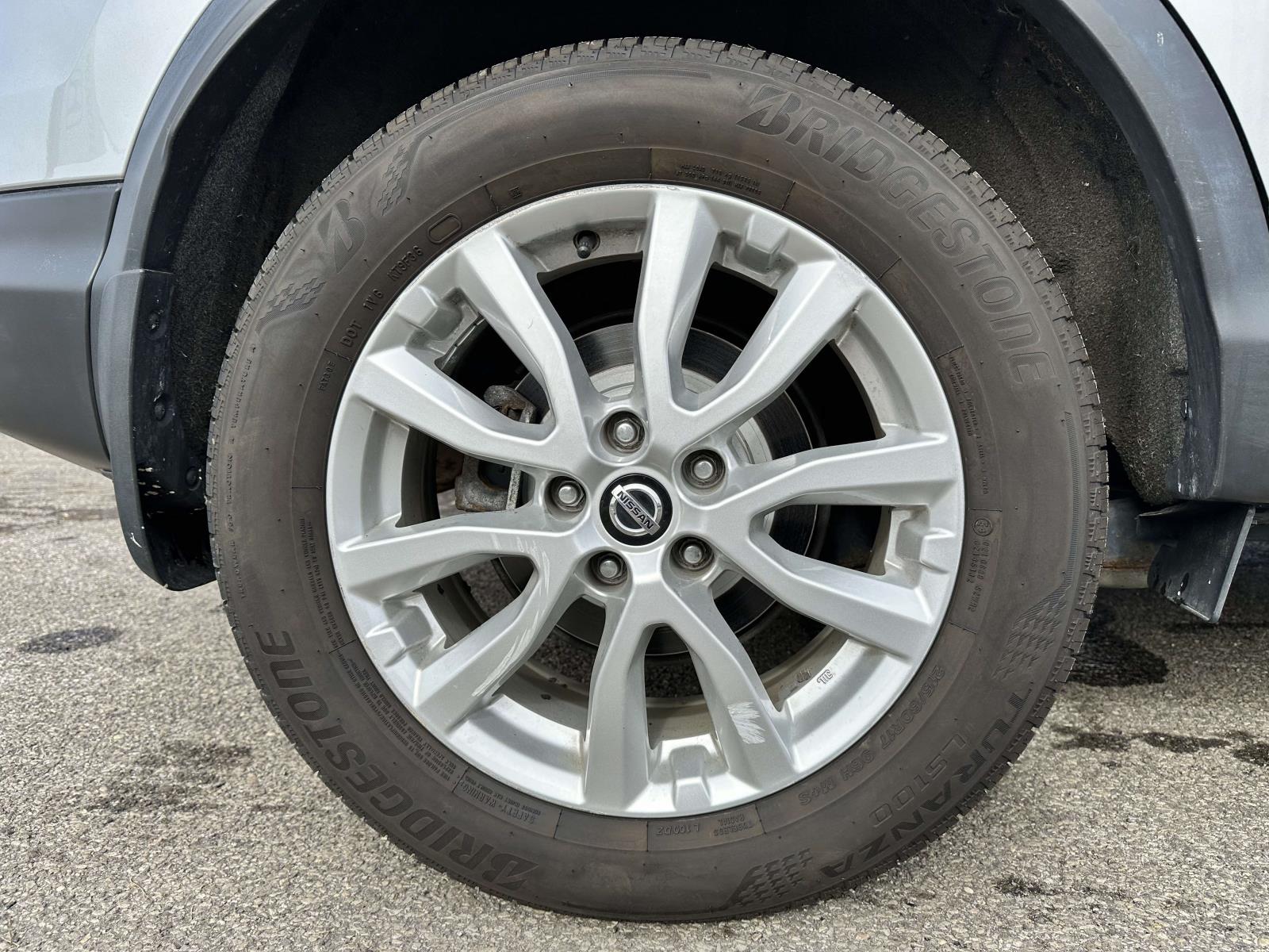 2021 Nissan Rogue Sport SV - Photo 6