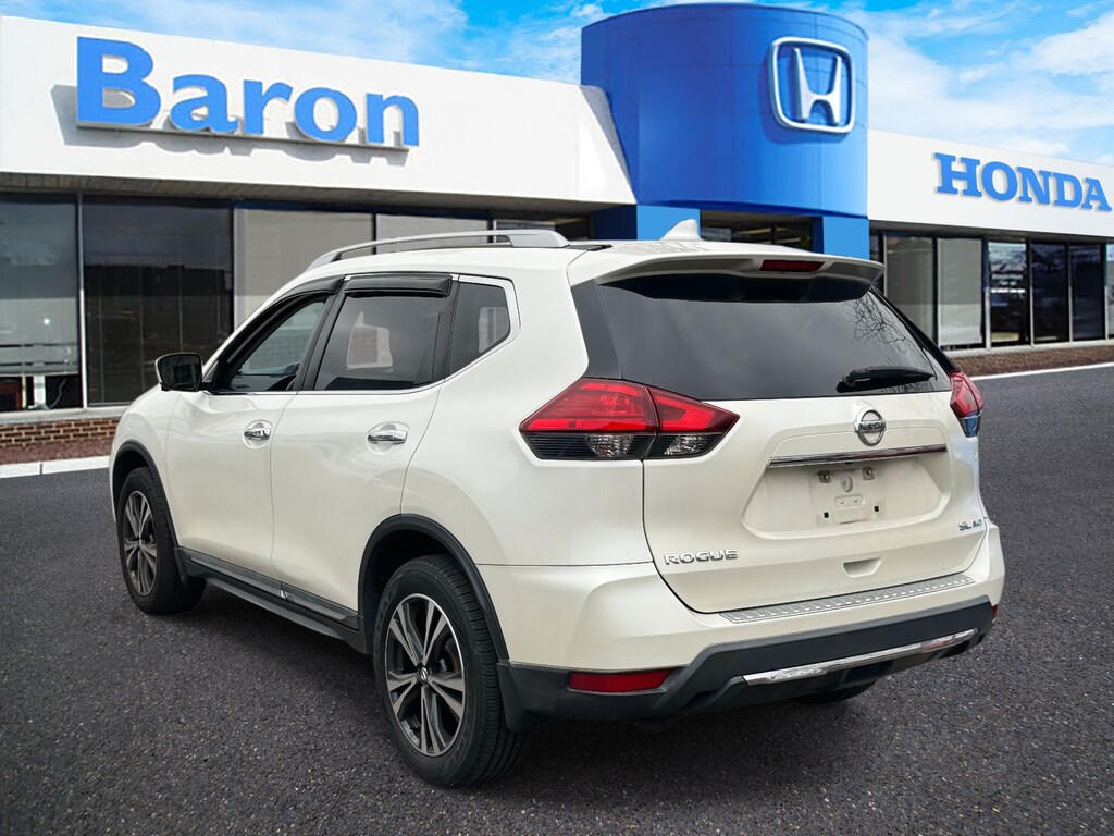 Used 2017 Nissan Rogue SL SUV