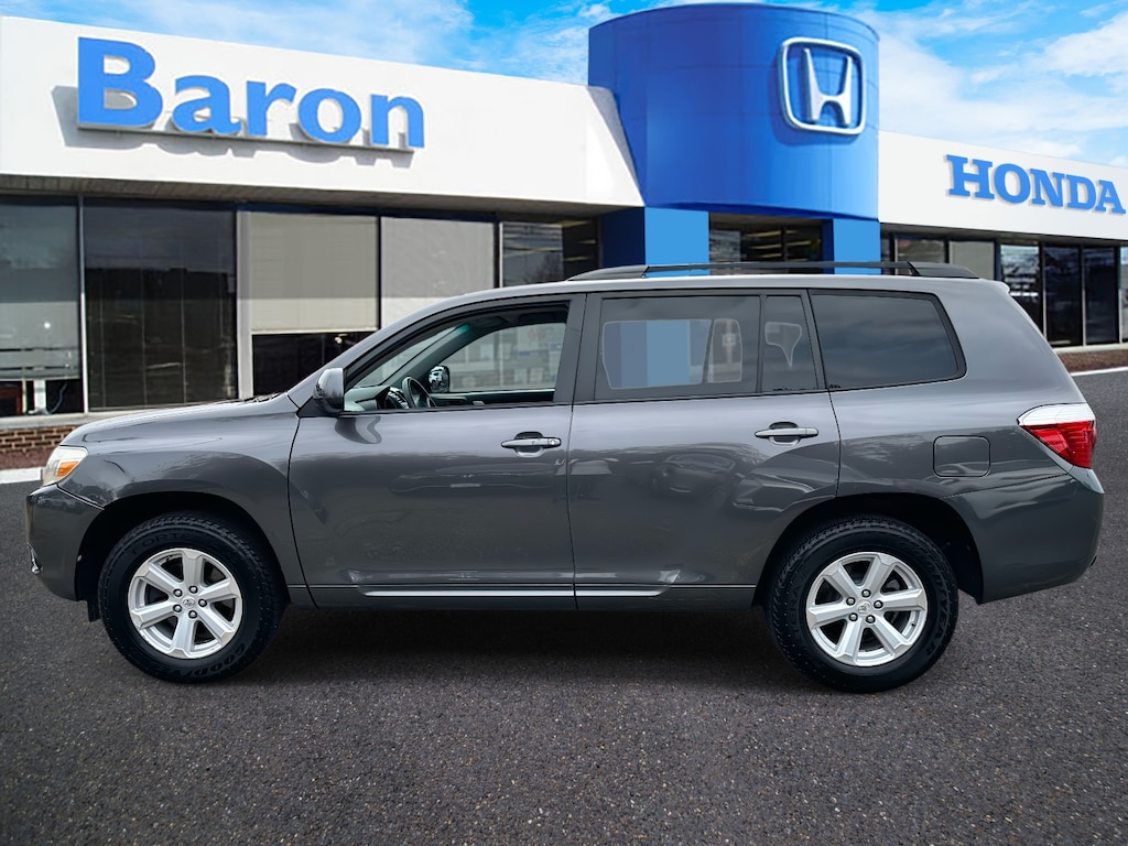 Used 2010 Toyota Highlander Base V6 SUV