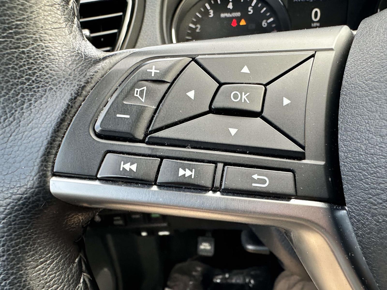 2021 Nissan Rogue Sport SV - Photo 17